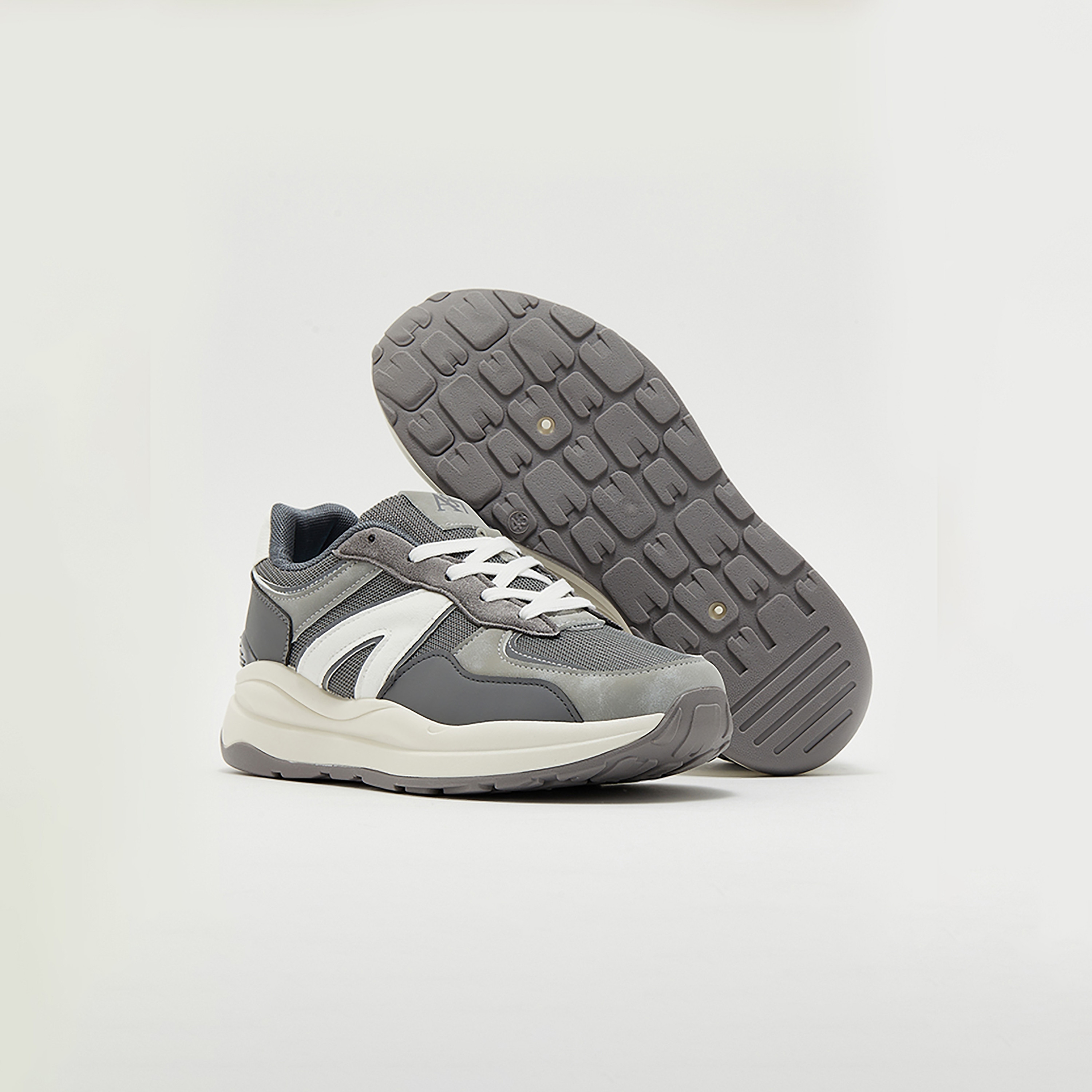 سنيكرز إيروبوستال للرجال مع رباط برقبة منخفضة | AR73466038S24-men-shoes-sneakers-image-10