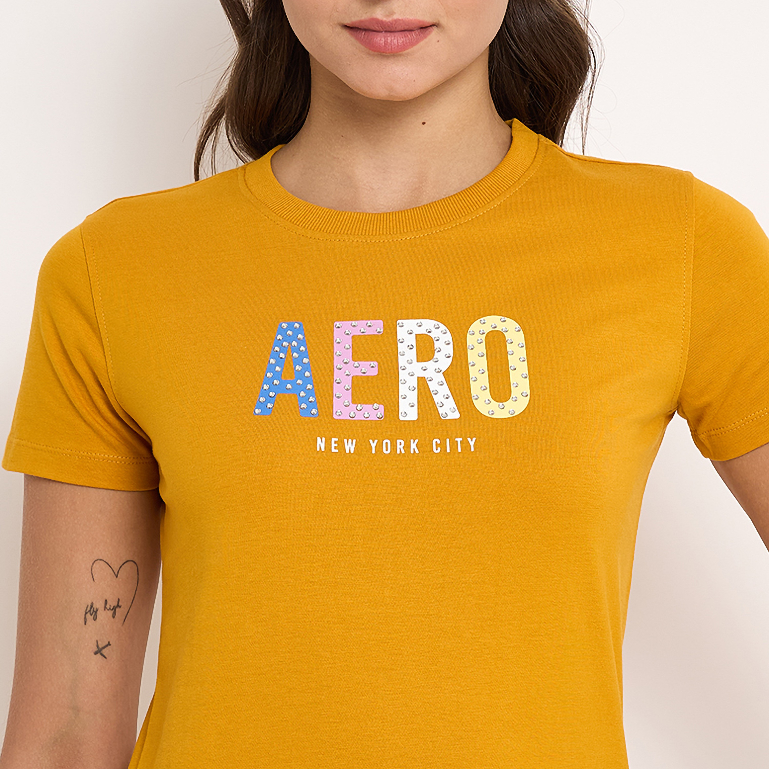 تي شيرت من ايروبوستال بأكمام قصيرة و ياقة مستديرة مع شعار-women-clothing-tshirts-image-2
