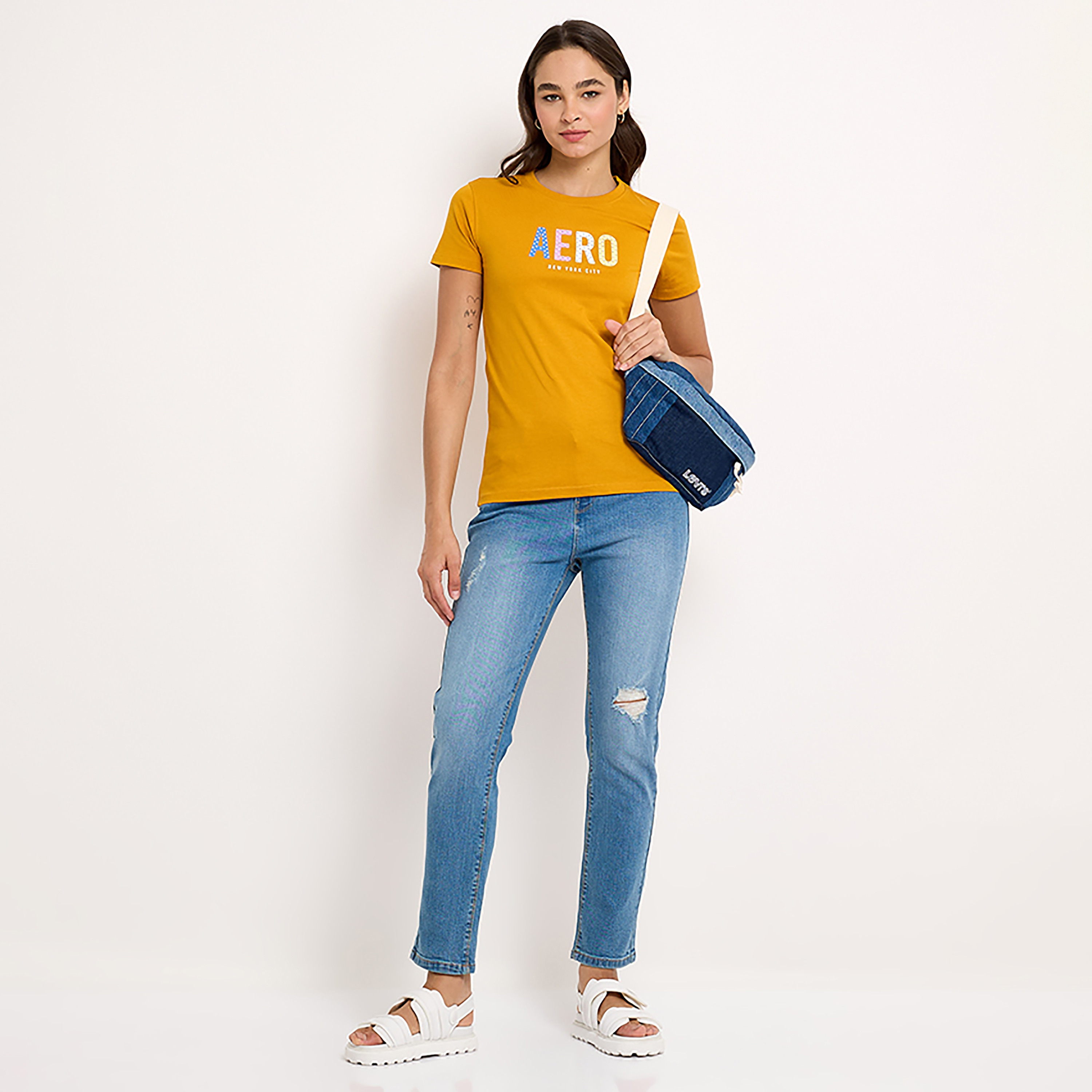 تي شيرت من ايروبوستال بأكمام قصيرة و ياقة مستديرة مع شعار-women-clothing-tshirts-image-4