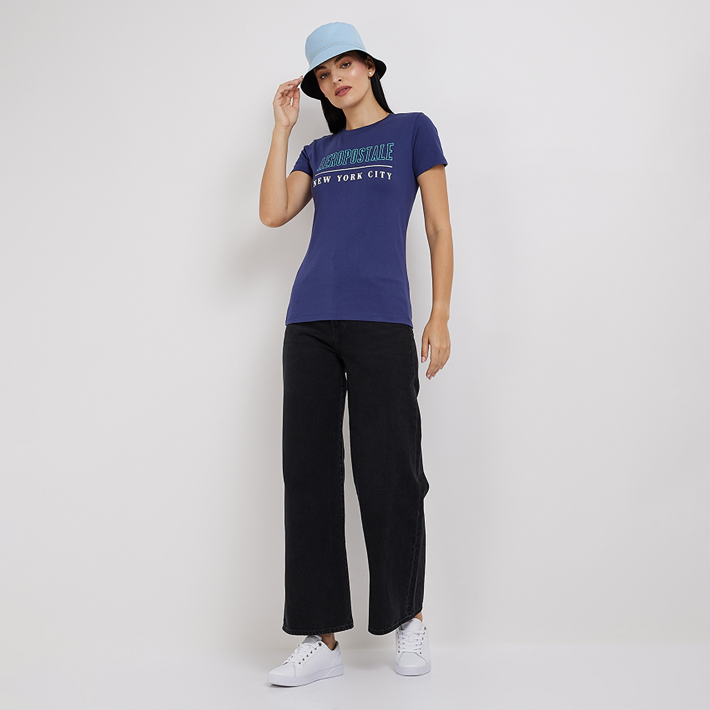 تي شيرت نسائي بأكمام قصيرة ورقبة دائرية وطبعة نصية من أيروبوستال-women-clothing-tshirts-image-2