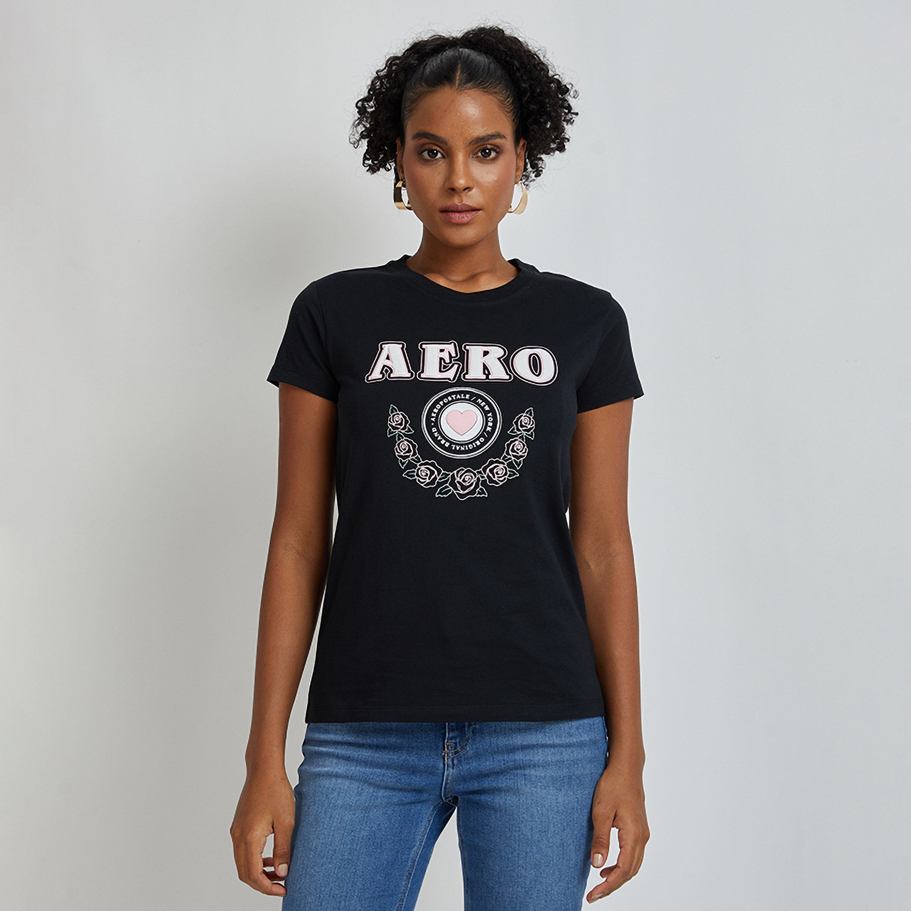 تي شيرت نسائي بأكمام قصيرة ورقبة دائرية وطبعة رسومات من أيروبوستال-women-clothing-tshirts-image-5