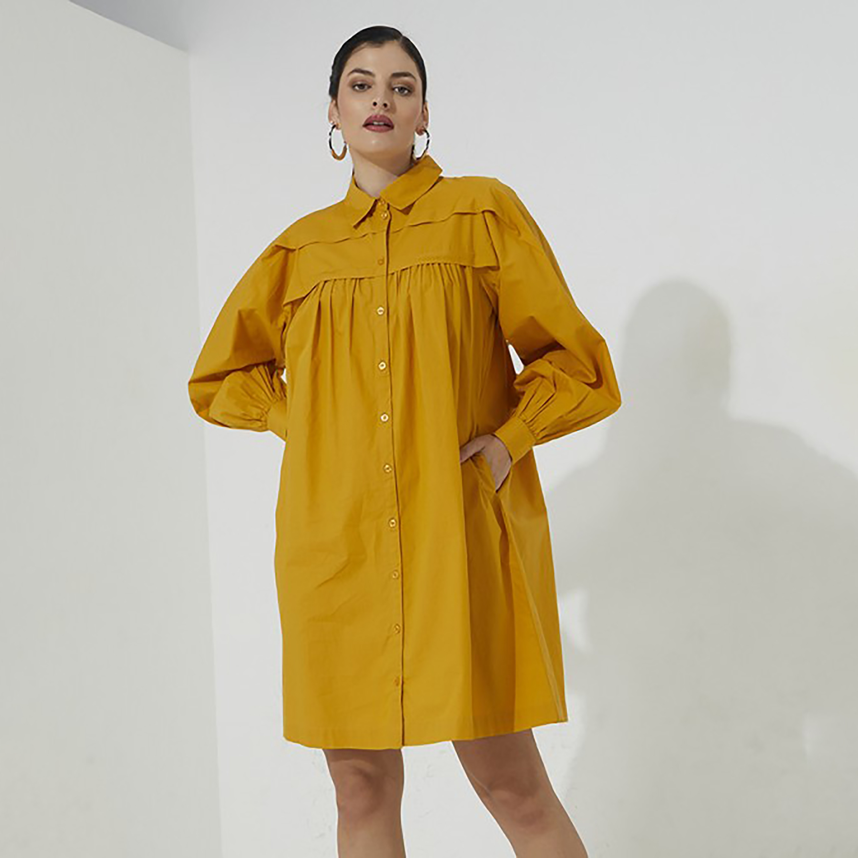 فستان قميص نسائي ميني من ايروبوستال بأكمام منفوخة وياقة مطوية باللون الخردلي-women-clothing-dresses-image-1