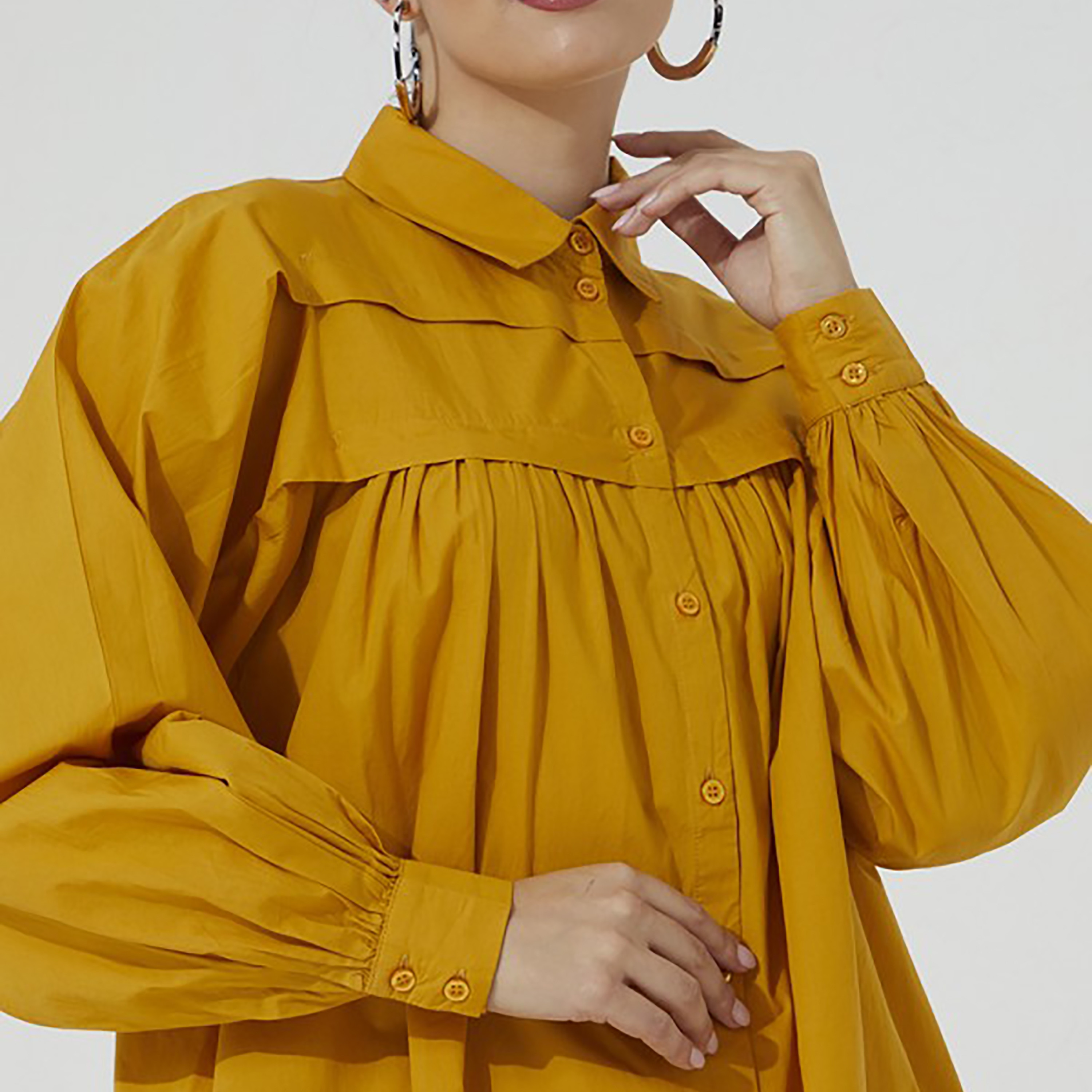 فستان قميص نسائي ميني من ايروبوستال بأكمام منفوخة وياقة مطوية باللون الخردلي-women-clothing-dresses-image-2