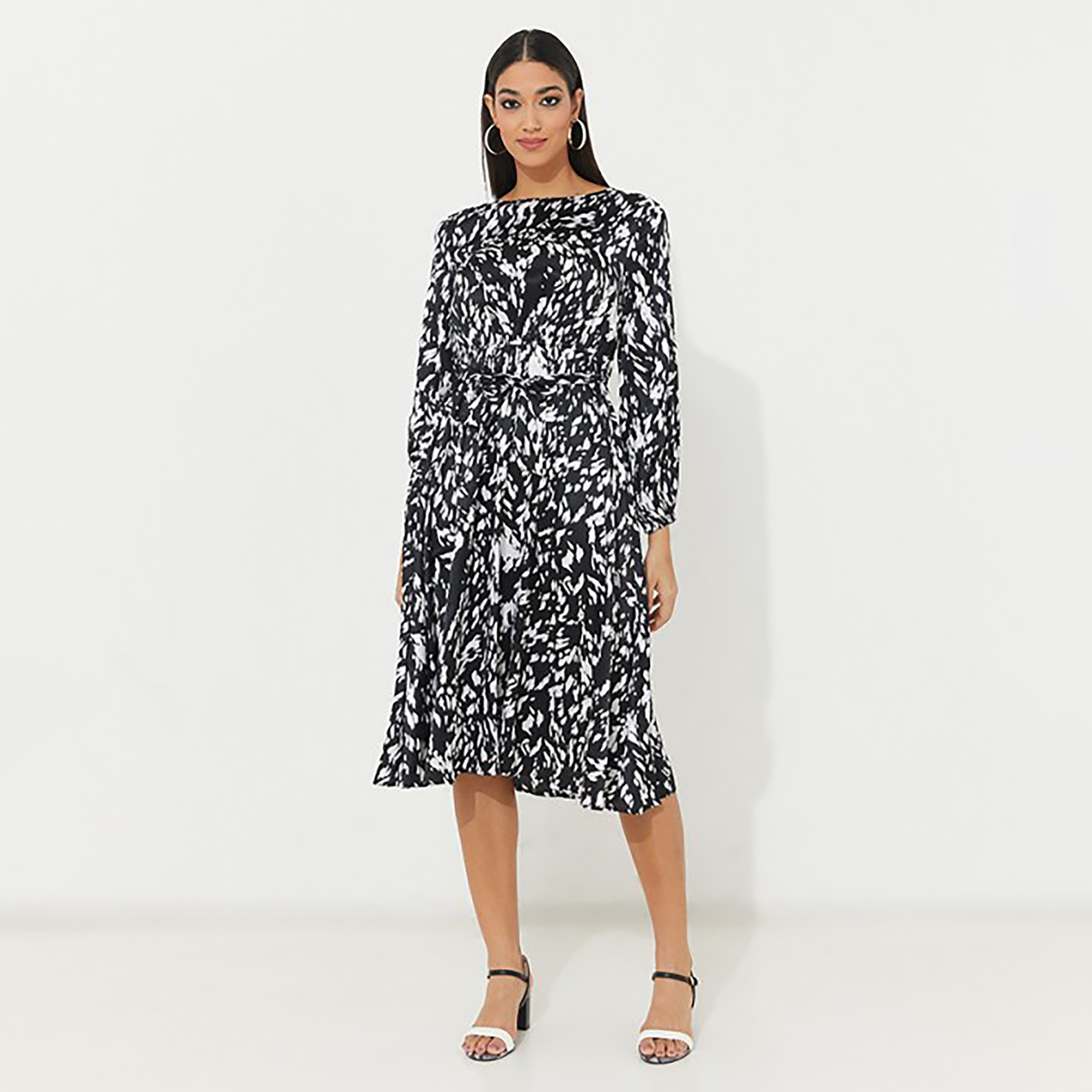 فستان واسع إلى الركبة مع مطبوع برقبة دائرية من إيروبوستال-women-clothing-dresses-image-5