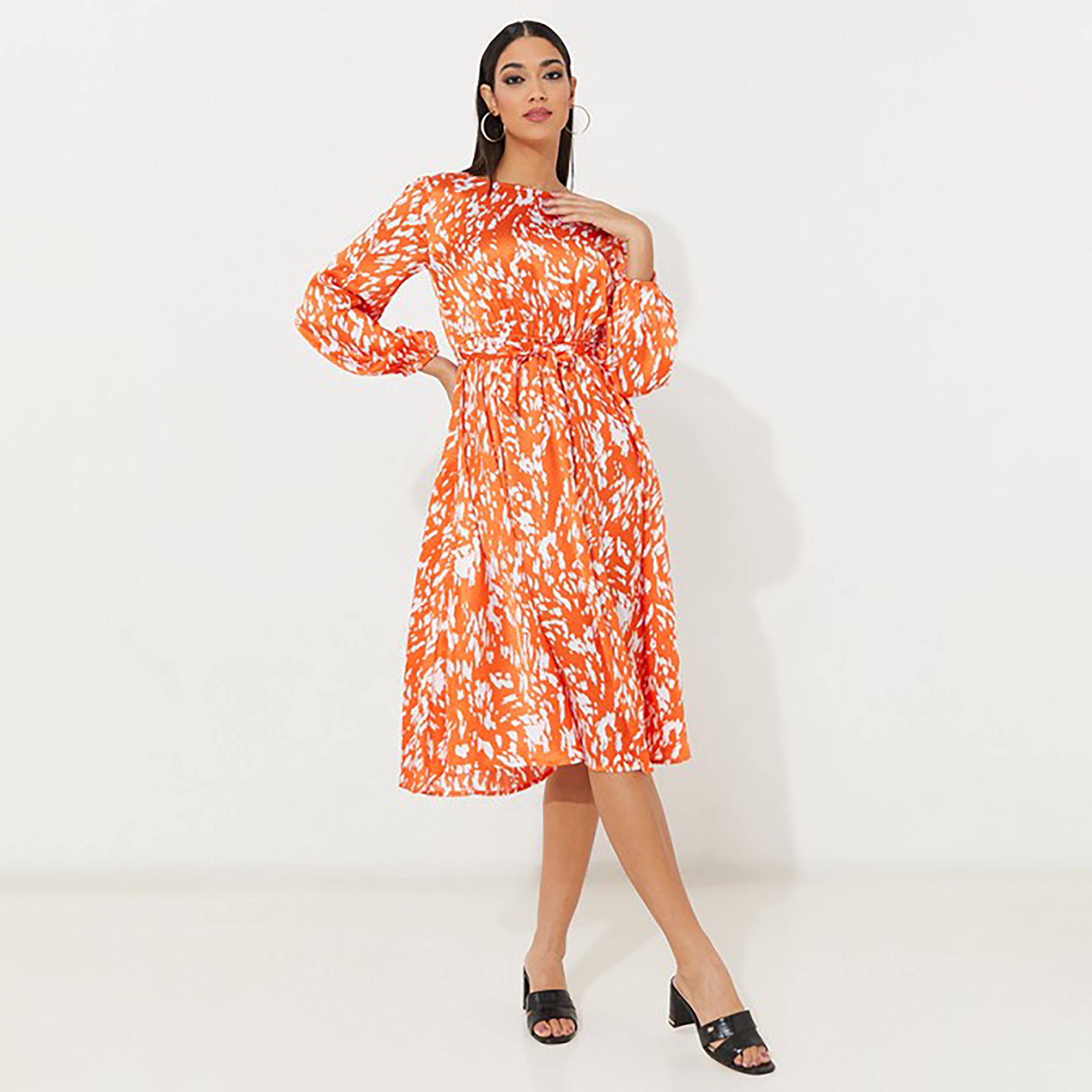 فستان واسع إلى الركبة مع مطبوع برقبة دائرية من إيروبوستال-women-clothing-dresses-image-1