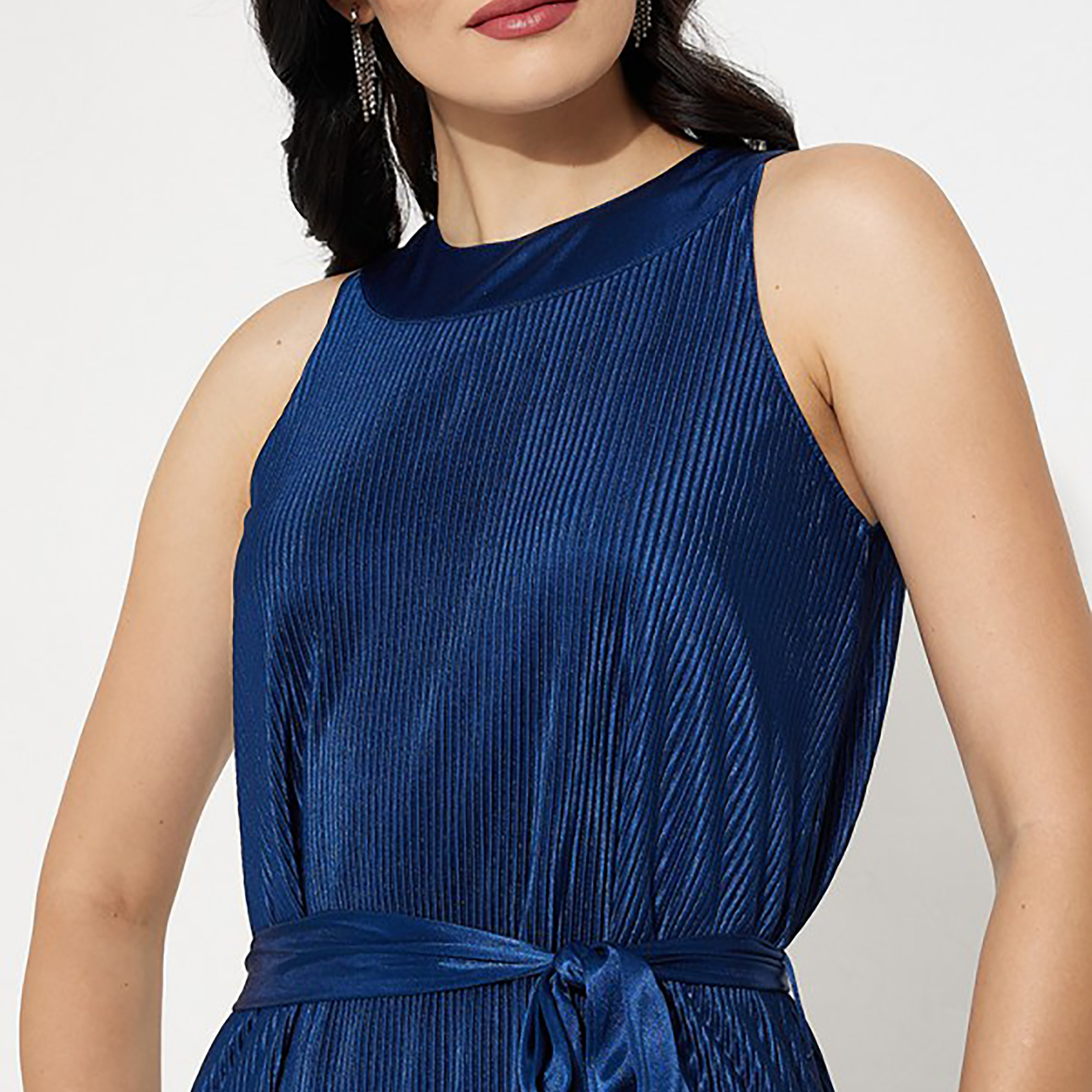 فستان ميدي ذو فيت وفلير برقبة مستديرة مع تكسثرد من إيروبوستال-women-clothing-dresses-image-7
