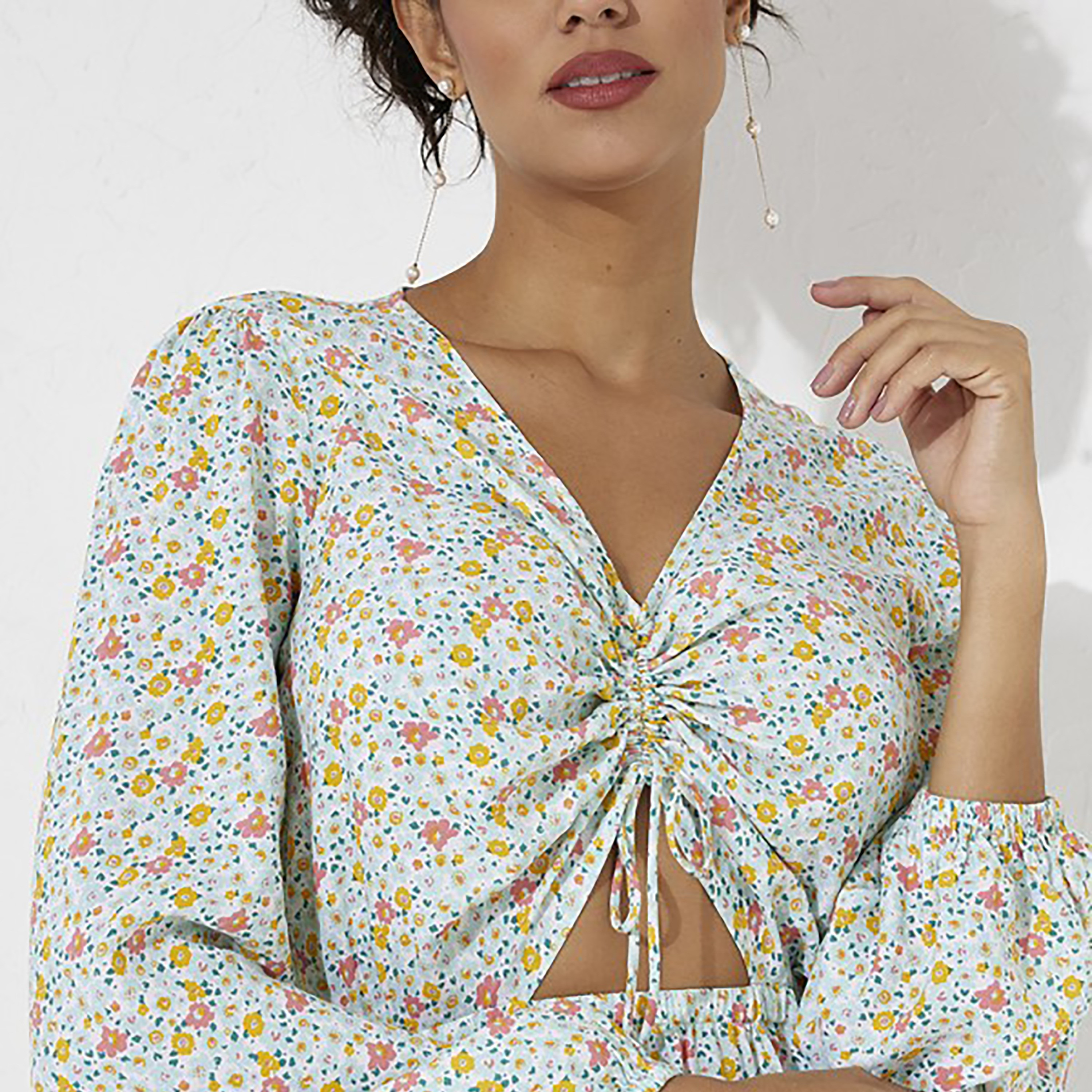 فستان متوسط الطول بنقشة زهور ورقبة على شكل وى من ايروبوستال مع تفاصيل مقصوصة-women-clothing-dresses-image-3