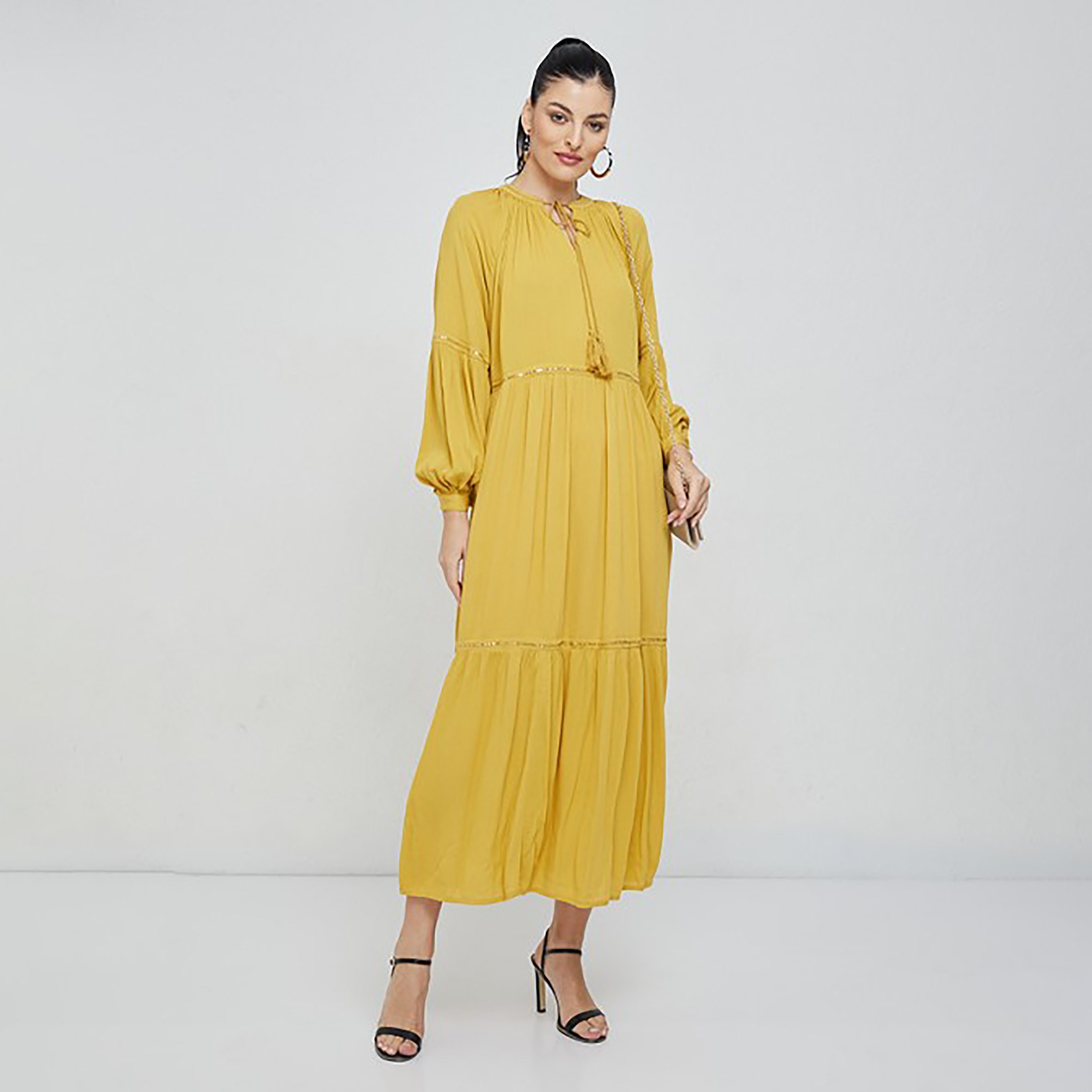 فستان ماكسي بطبقات ورقبة عنق مع مزين سيكوينس من إيروبوستال-women-clothing-dresses-image-6