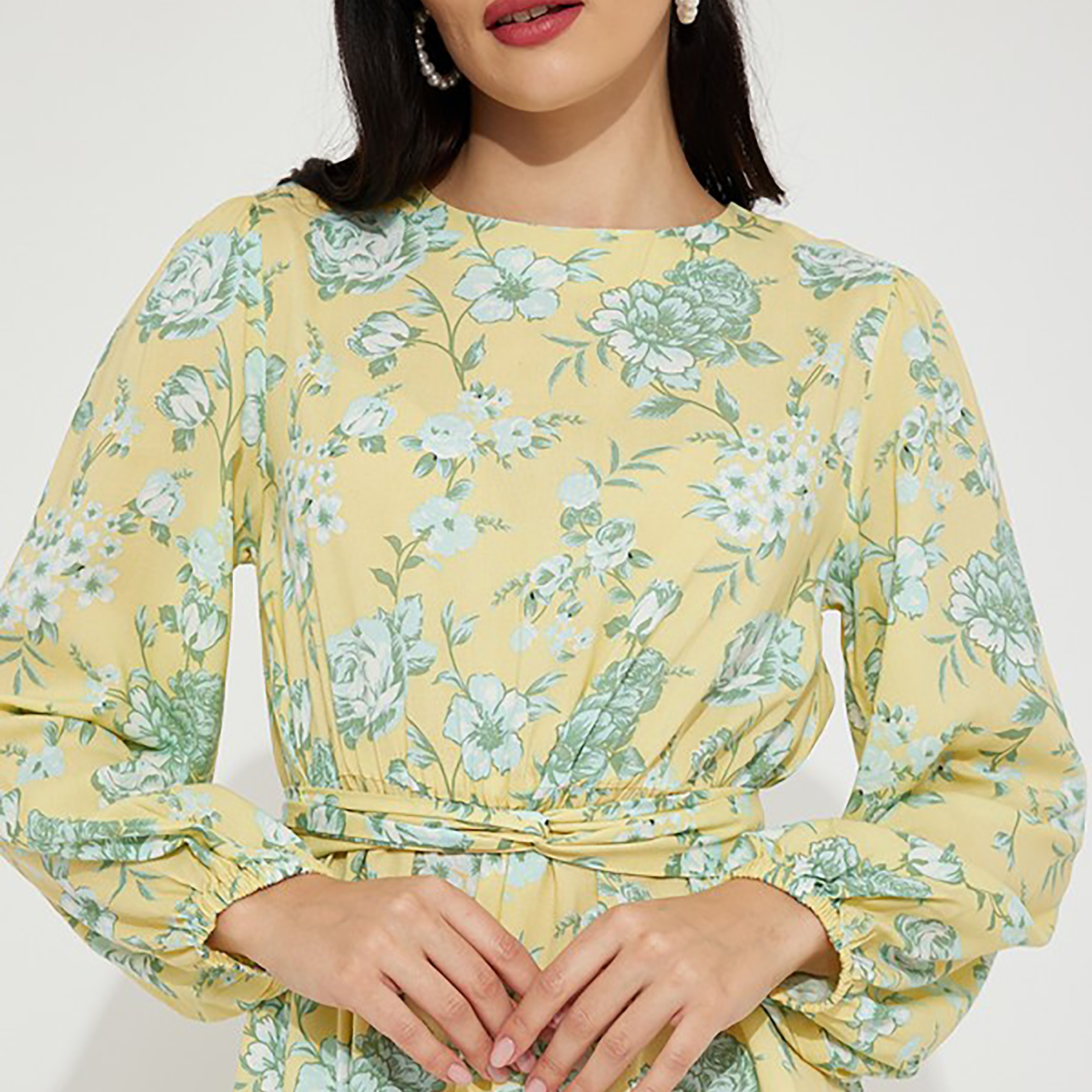 فستان نسائي قصير من إيروبوستيل بقصّة واسعة وطبعة زهور باللون الأصفر-women-clothing-dresses-image-2