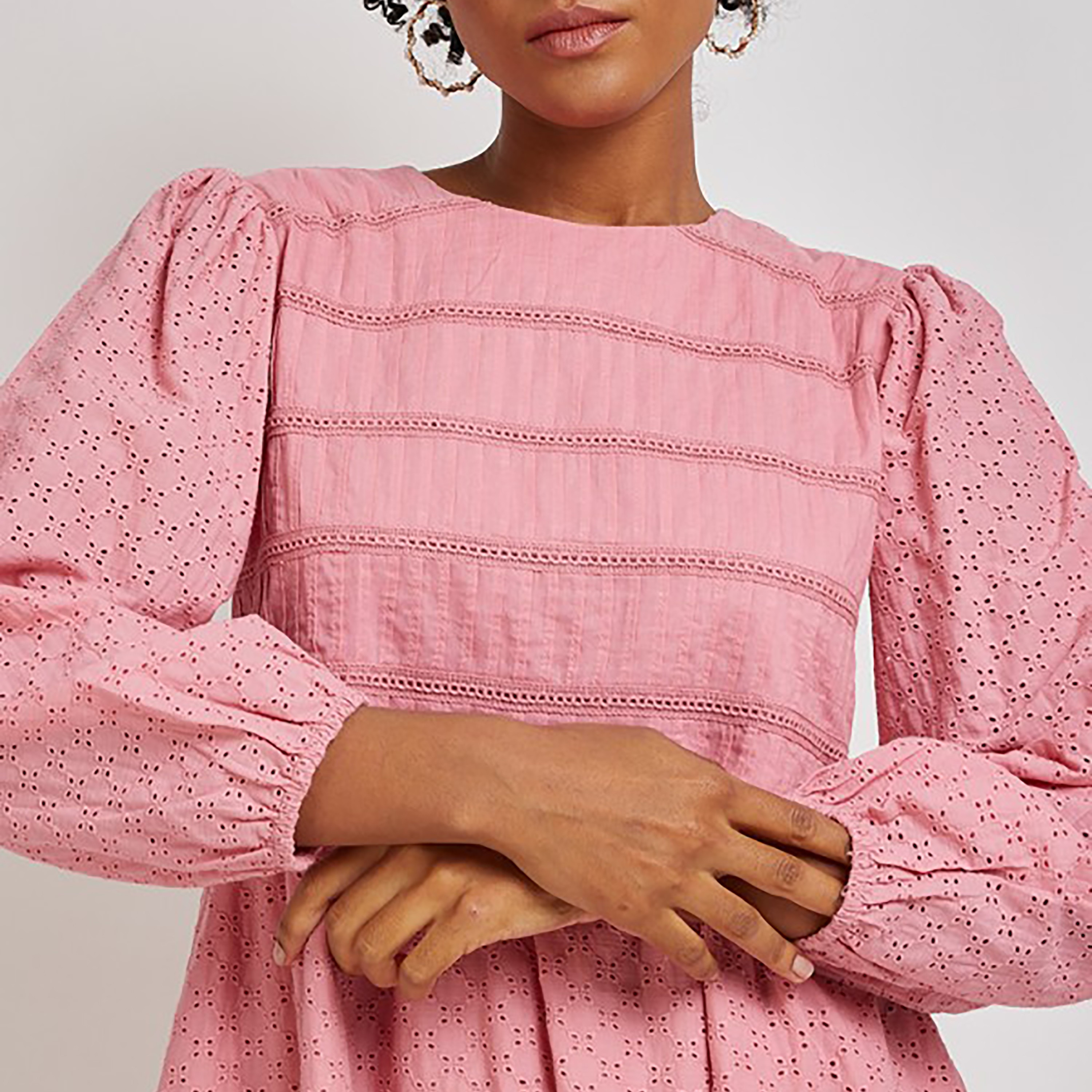 فستان ميدي ذو فيت وفلير برقبة دائرية مع مطرز من إيروبوستال شيفلي-women-clothing-dresses-image-7