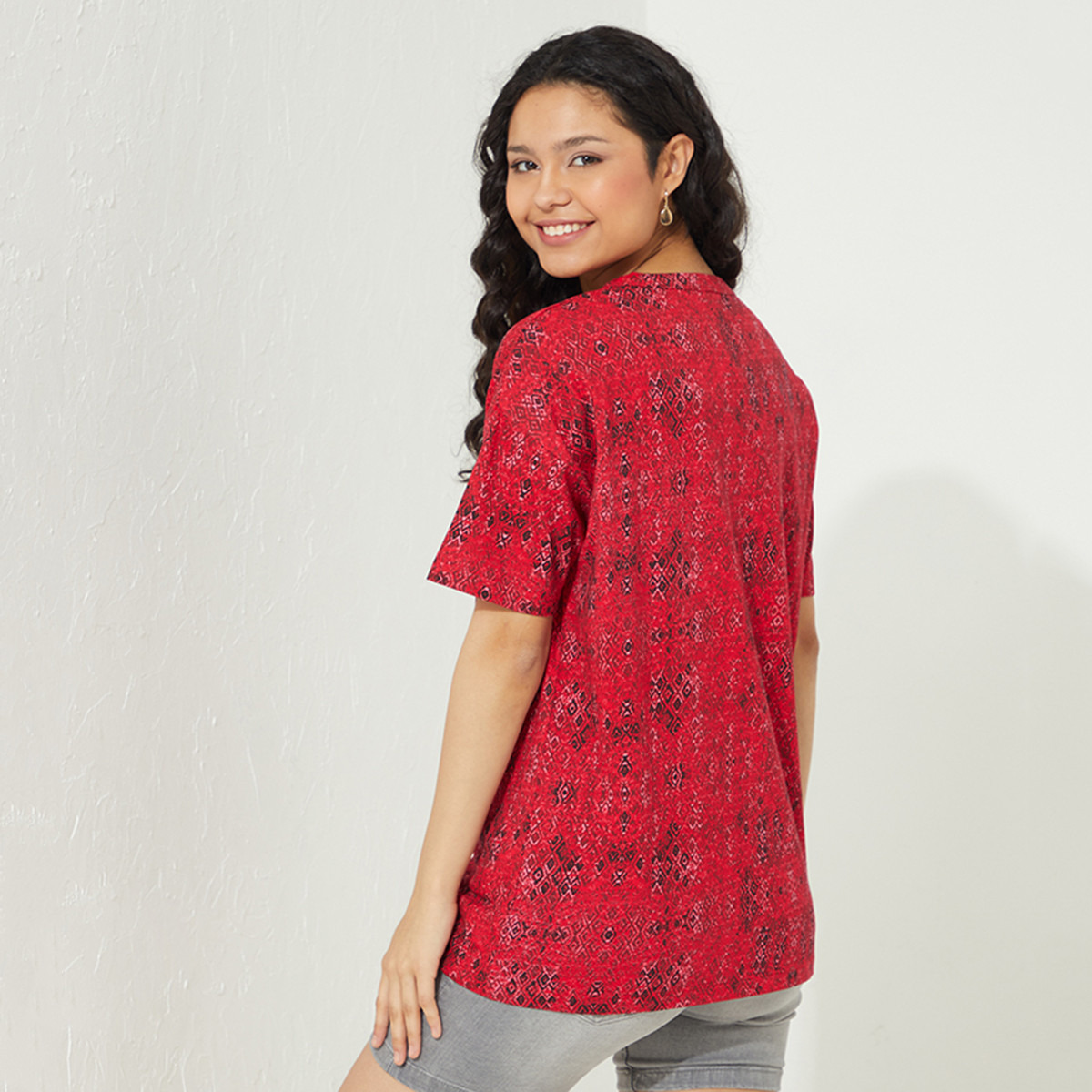تي شيرت نسائي من ايروبوستال مطبوع بأكمام قصيرة و ياقة مستديرة مع لون احمر-women-clothing-tshirts-image-2
