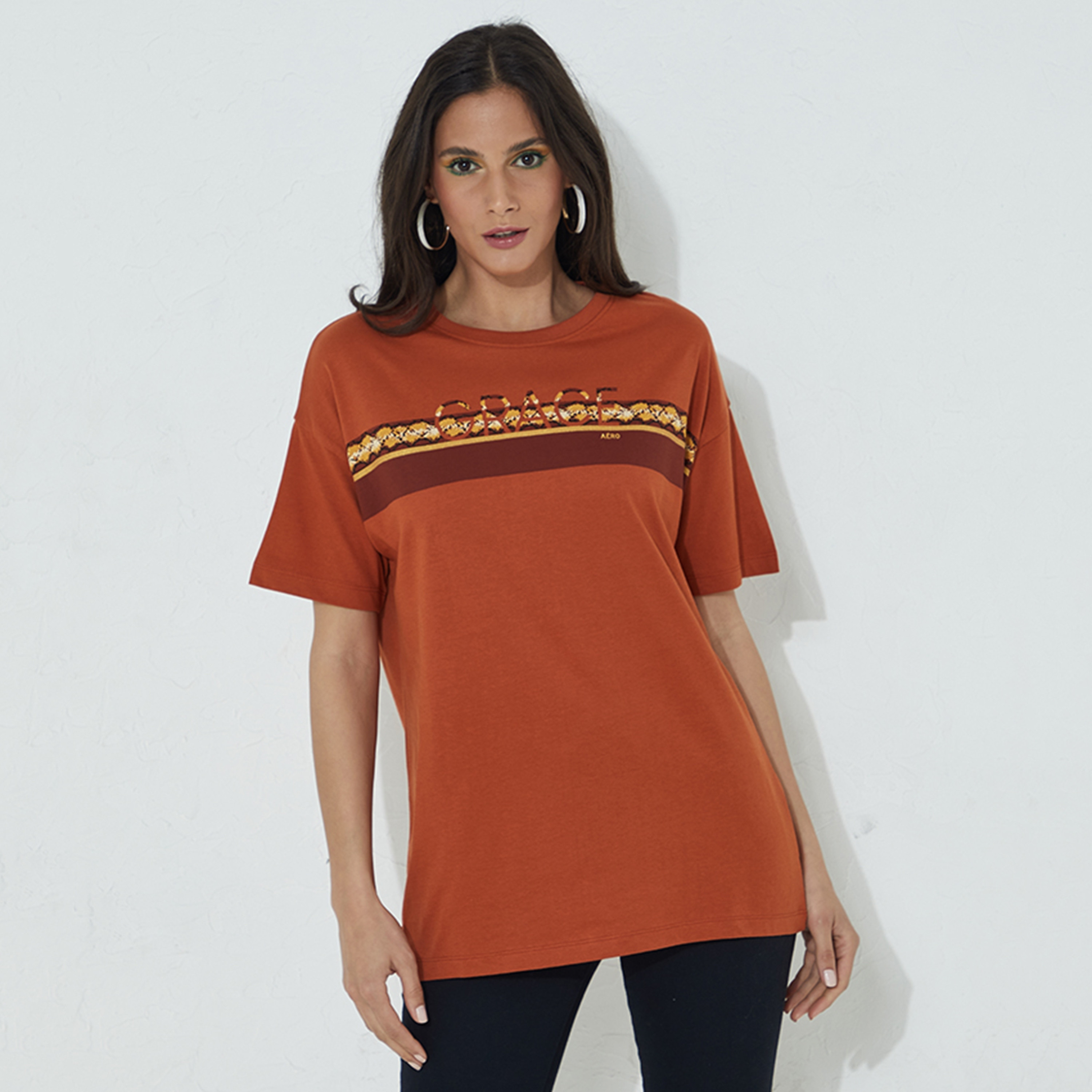 تي شيرت نسائي بأكمام قصيرة ورقبة دائرية مطبوعة من أيروبوستال-women-clothing-tshirts-image-1
