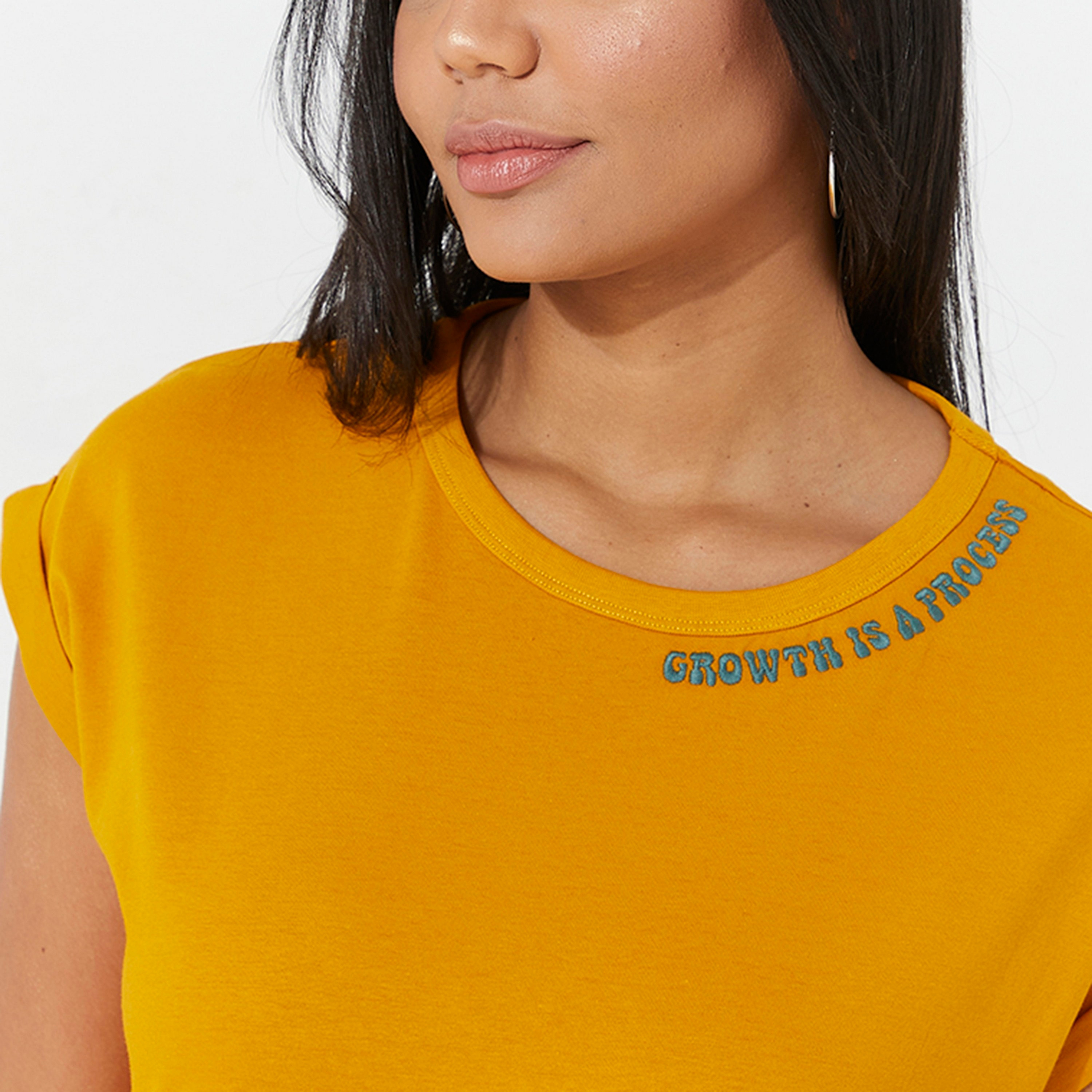 تي شيرت نسائي برقبة دائرية وأكمام مطوية وطبعة رسومات على شكل فطر من أيروبوستال-women-clothing-tshirts-image-3