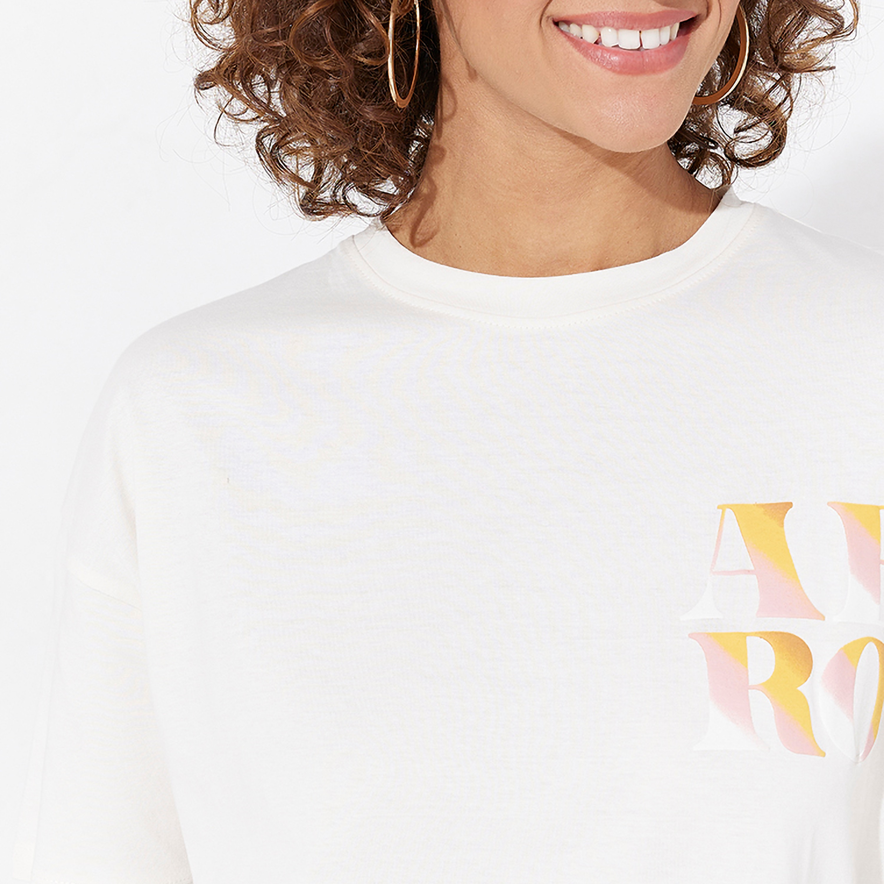 تي شيرت برسومات بأكمام قصيرة ورقبة دائرية للنساء من أيروبوستال-women-clothing-tshirts-image-7
