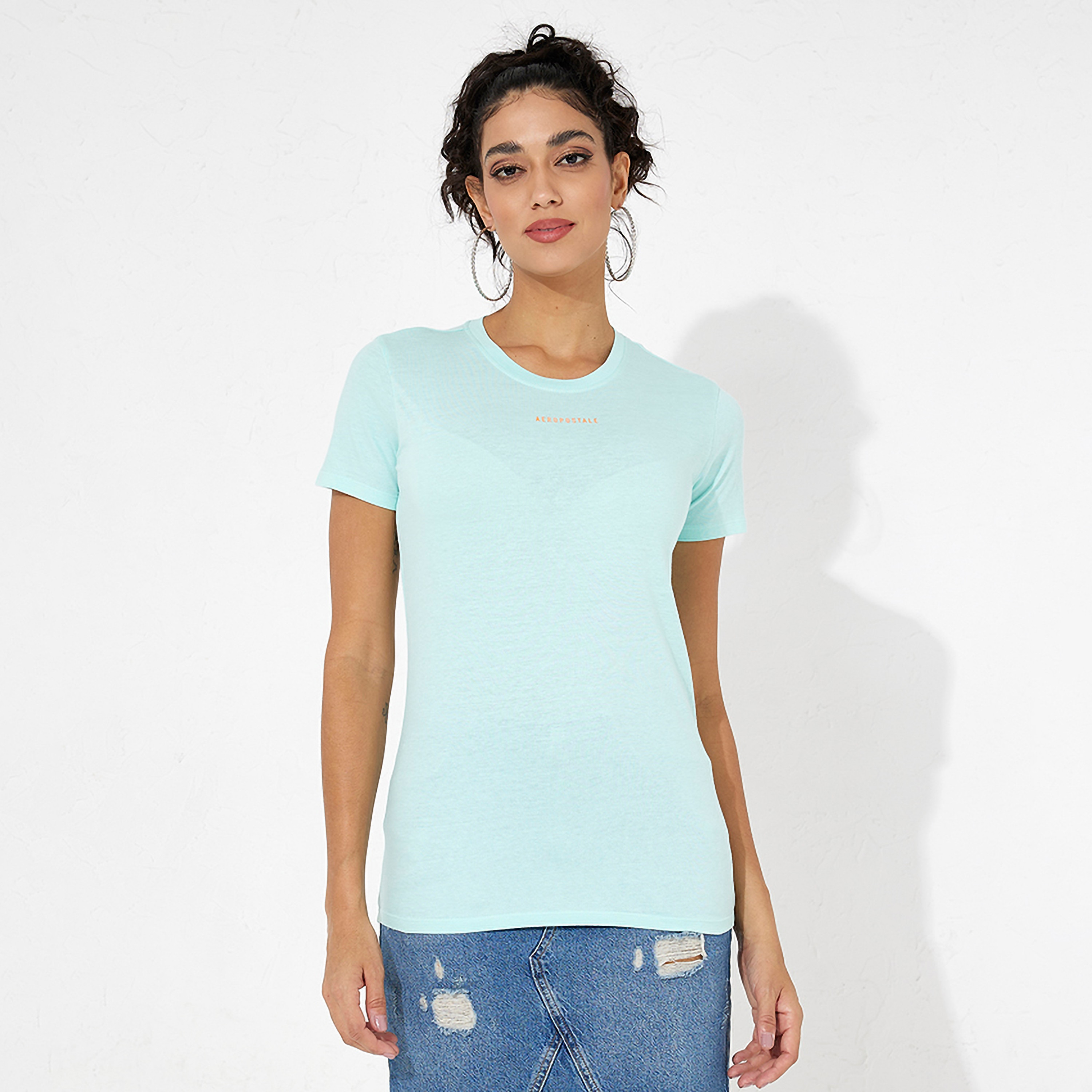 تي شيرت نسائي بأكمام قصيرة ورقبة دائرية وطبعة نصية من أيروبوستال-women-clothing-tshirts-image-1