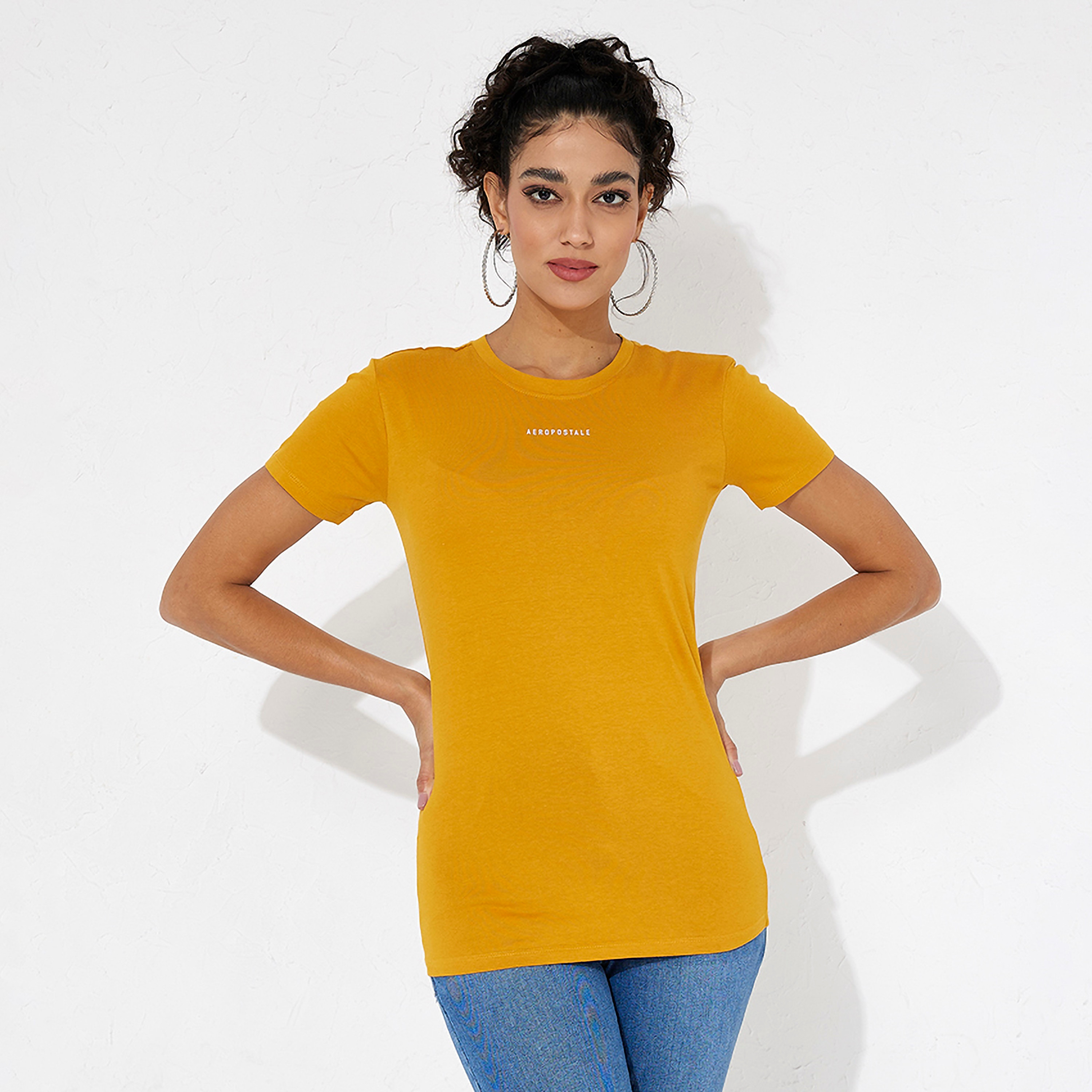 تي شيرت نسائي بأكمام قصيرة ورقبة دائرية وطبعة نصية من أيروبوستال-women-clothing-tshirts-image-5