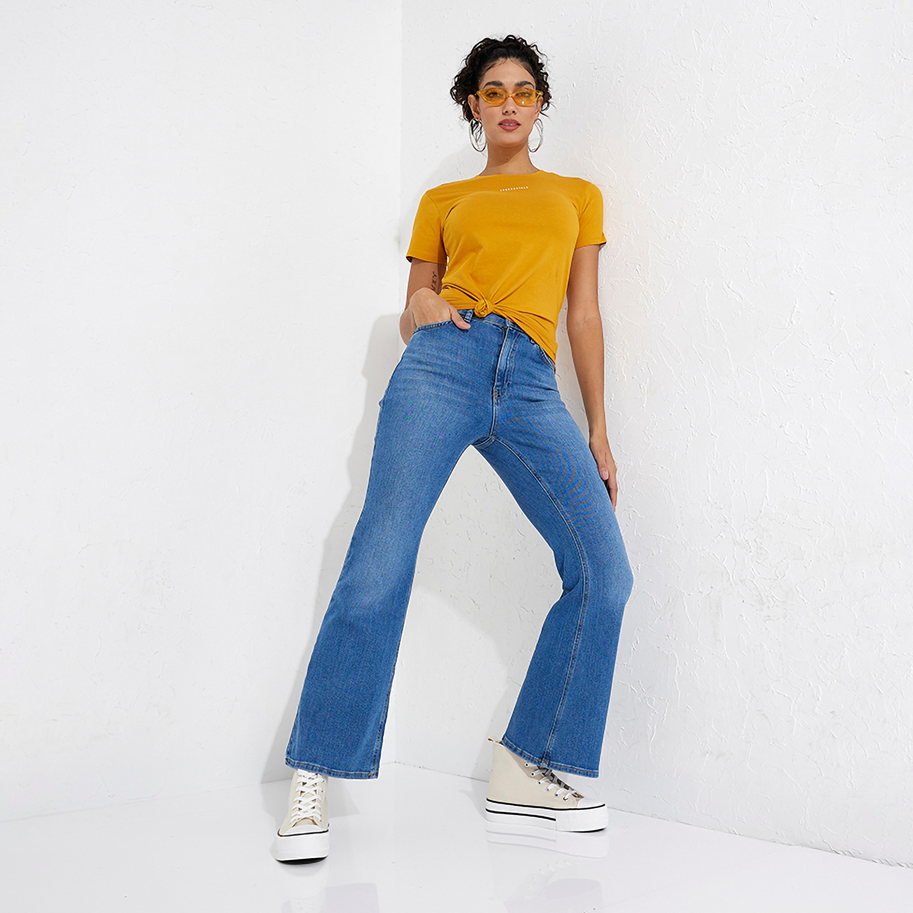 تي شيرت نسائي بأكمام قصيرة ورقبة دائرية وطبعة نصية من أيروبوستال-women-clothing-tshirts-image-6