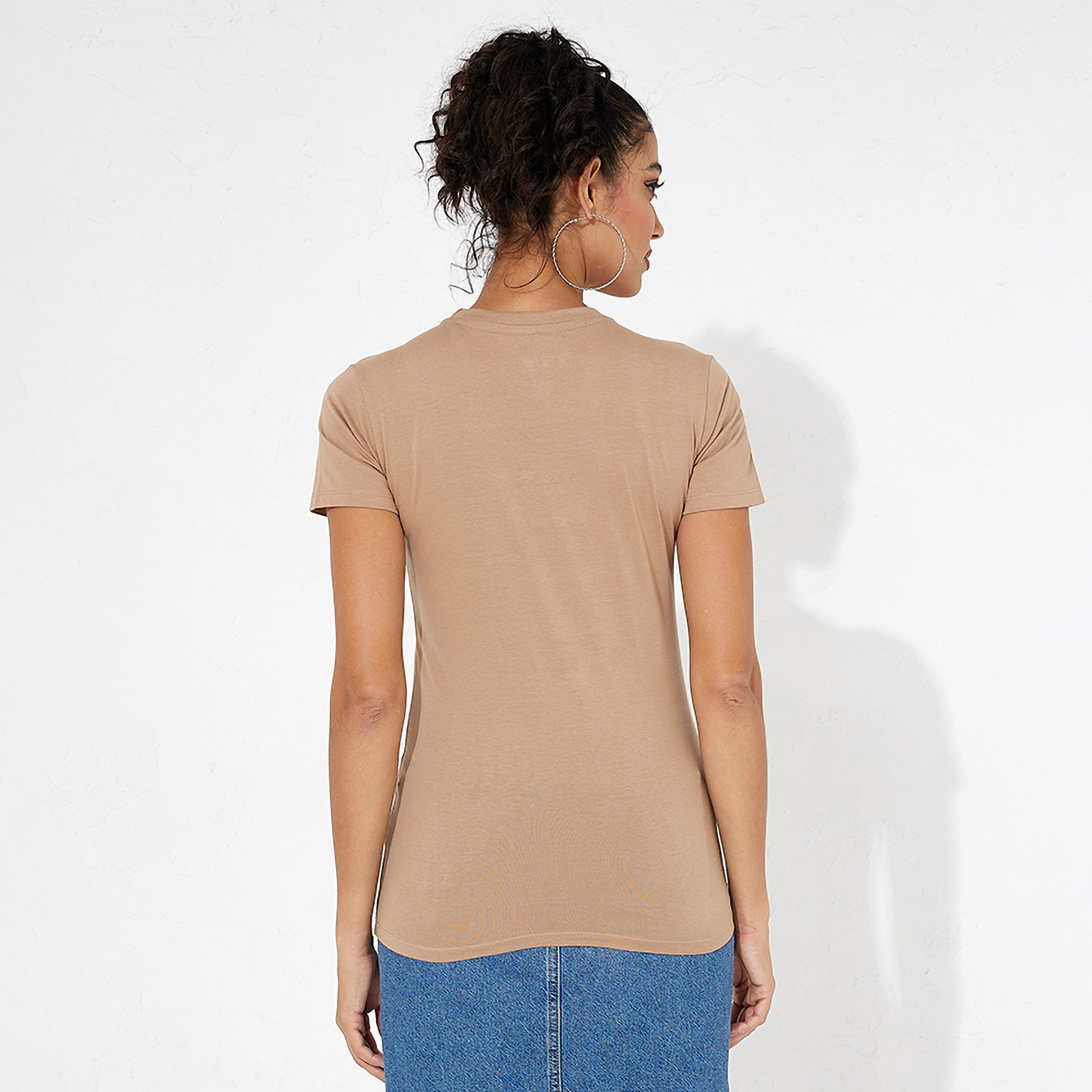 تي شيرت نسائي بأكمام قصيرة ورقبة دائرية مزخرفة بالزهور من أيروبوستال-women-clothing-tshirts-image-4
