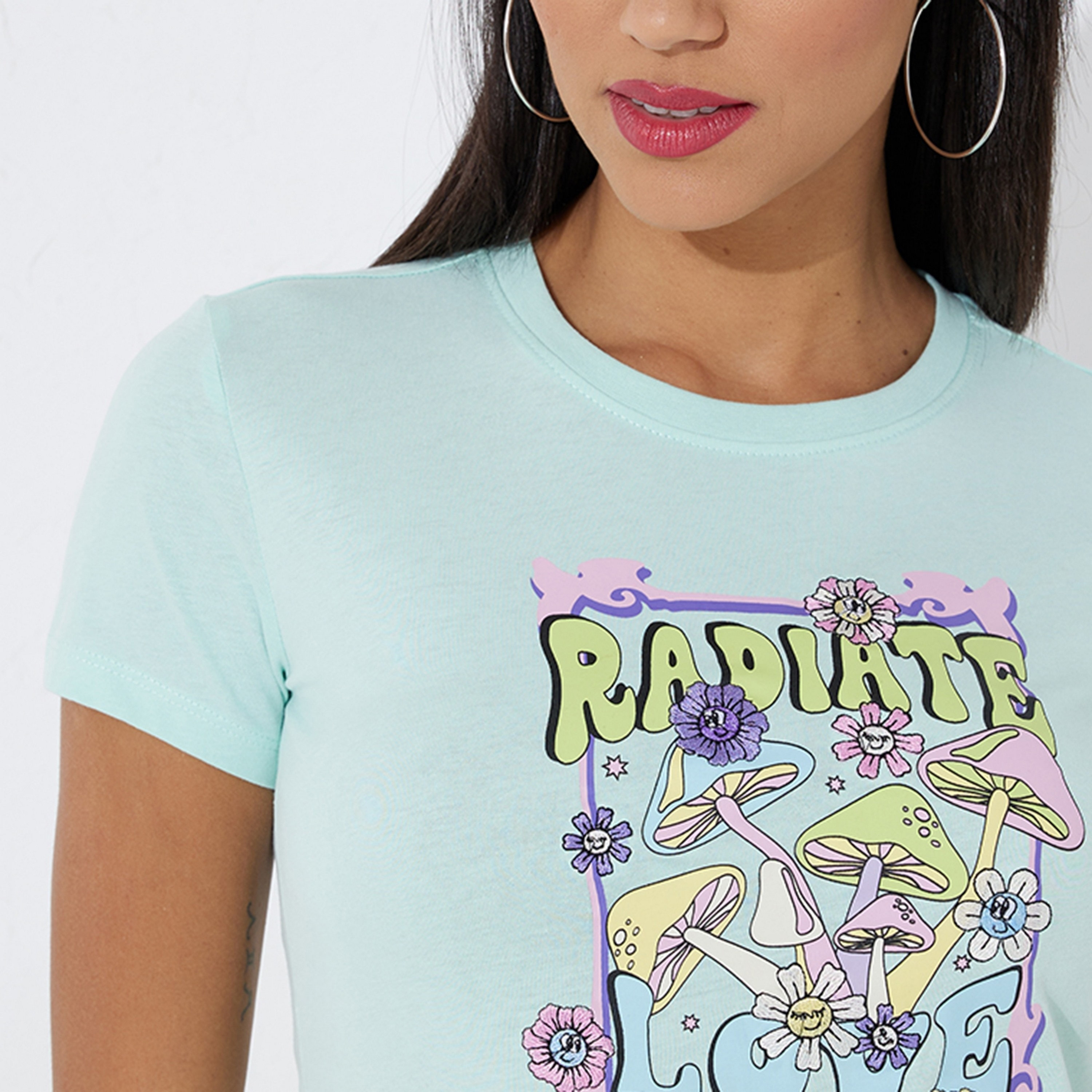 تي شيرت نسائي بأكمام قصيرة ورقبة دائرية وطبعة رسومات على شكل فطر من أيروبوستال-women-clothing-tshirts-image-3
