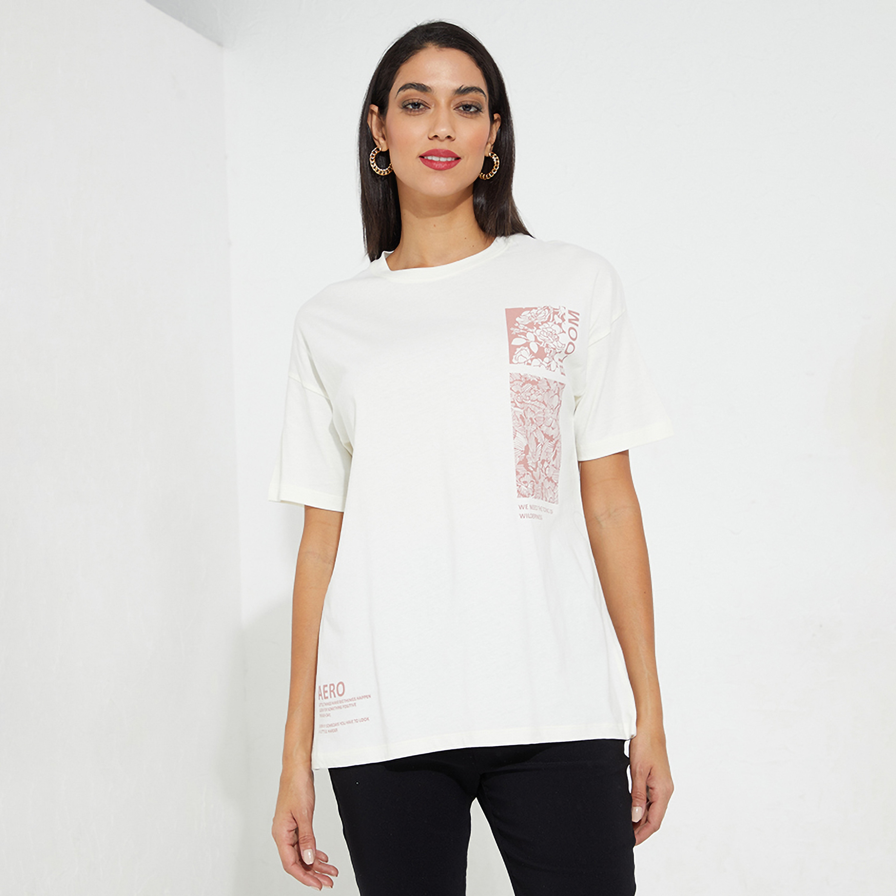 تي شيرت نسائي بأكمام قصيرة ورقبة دائرية مطبوعة من أيروبوستال-women-clothing-tshirts-image-5