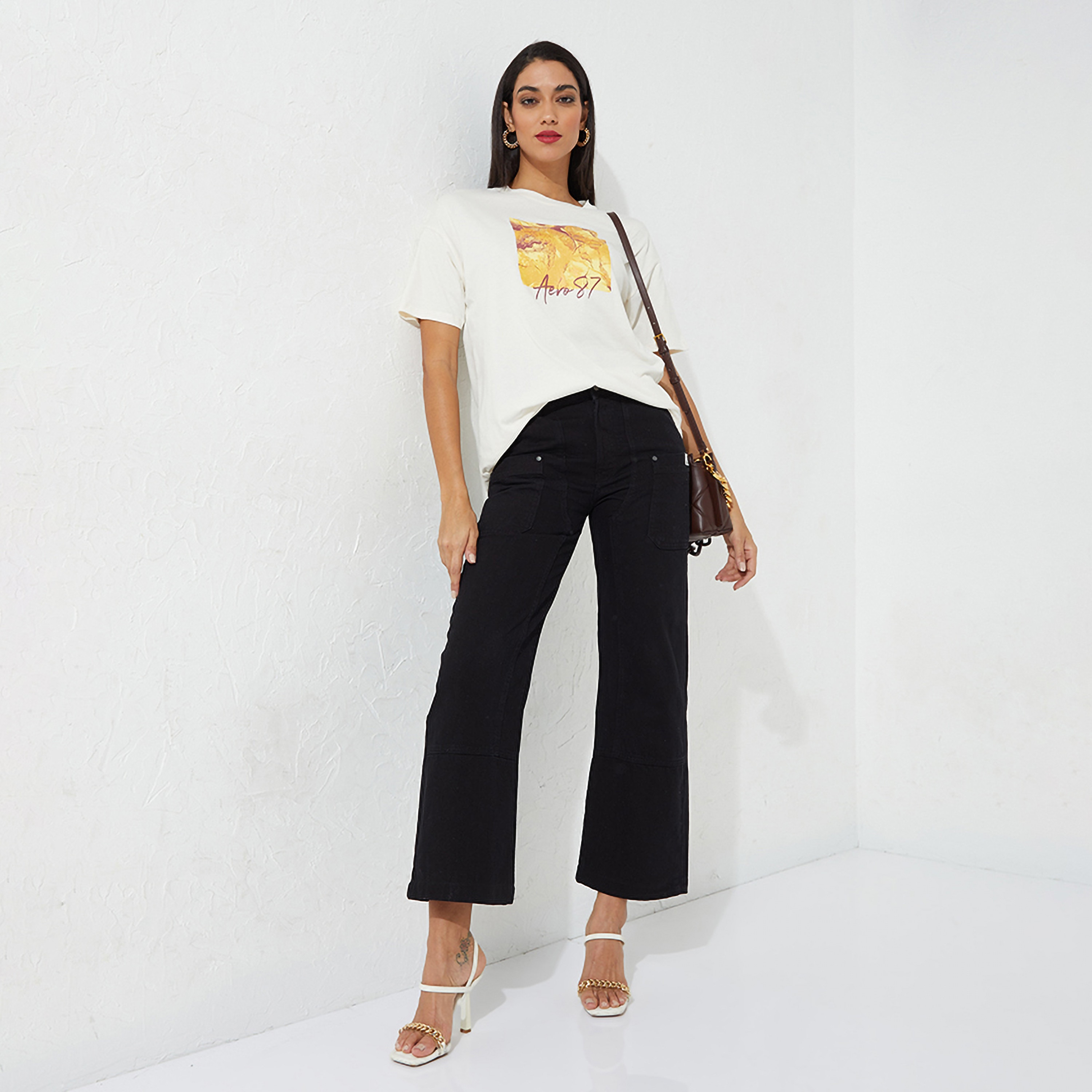 تي شيرت برسومات بأكمام قصيرة ورقبة دائرية للنساء من أيروبوستال-women-clothing-tshirts-image-6