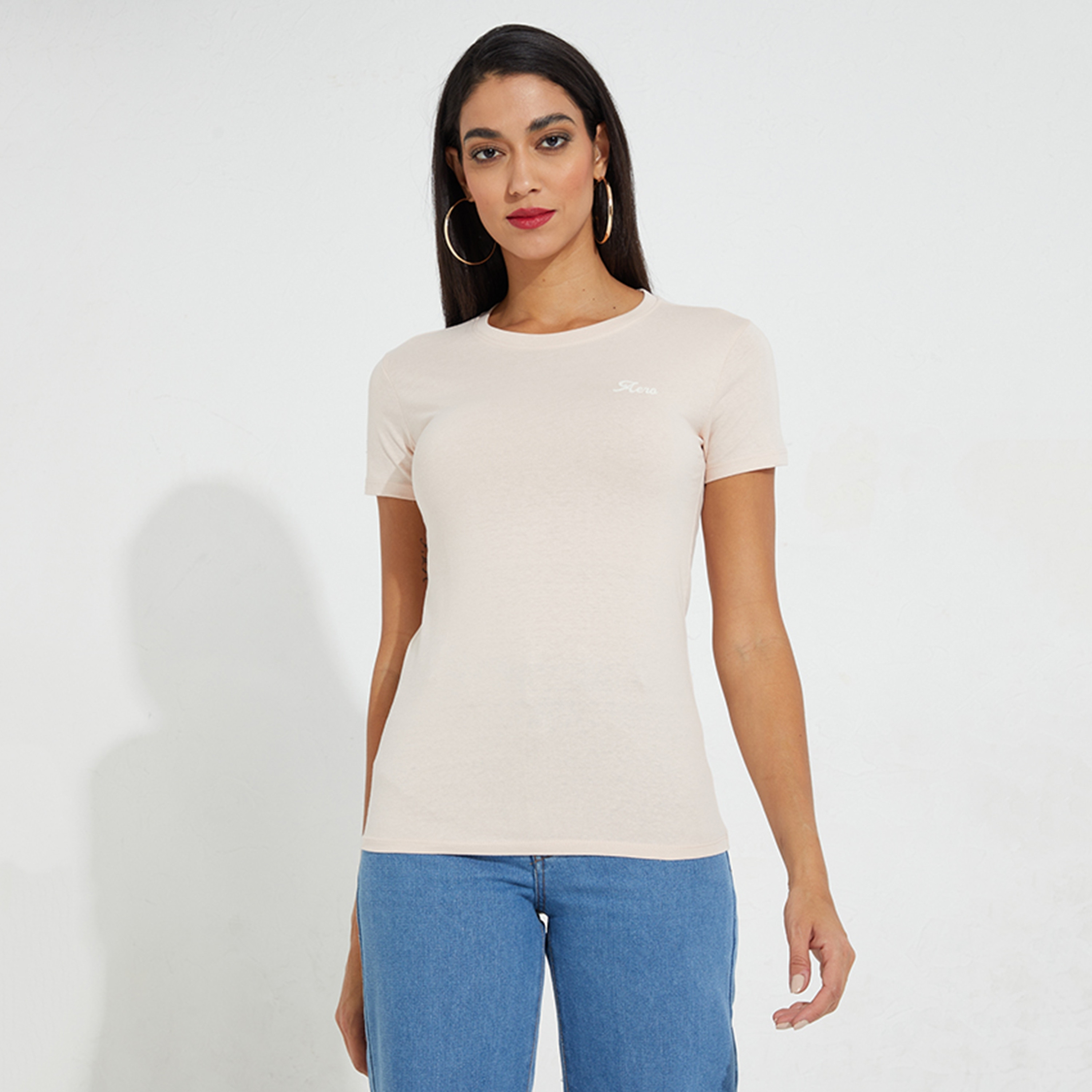 تي شيرت نسائي بطبعة رسومات زهرية ورقبة دائرية وأكمام قصيرة من أيروبوستال-women-clothing-tshirts-image-1