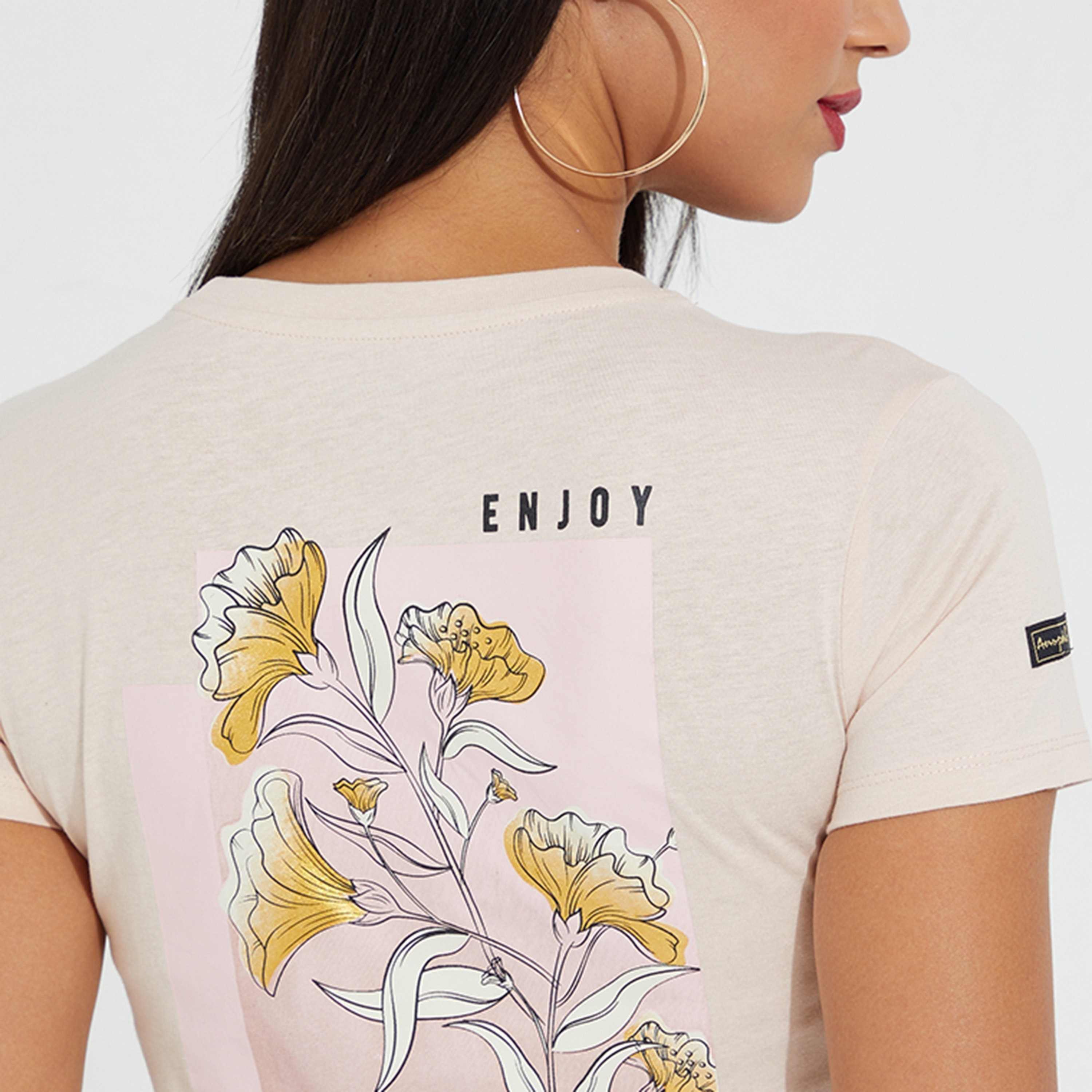 تي شيرت نسائي بطبعة رسومات زهرية ورقبة دائرية وأكمام قصيرة من أيروبوستال-women-clothing-tshirts-image-3