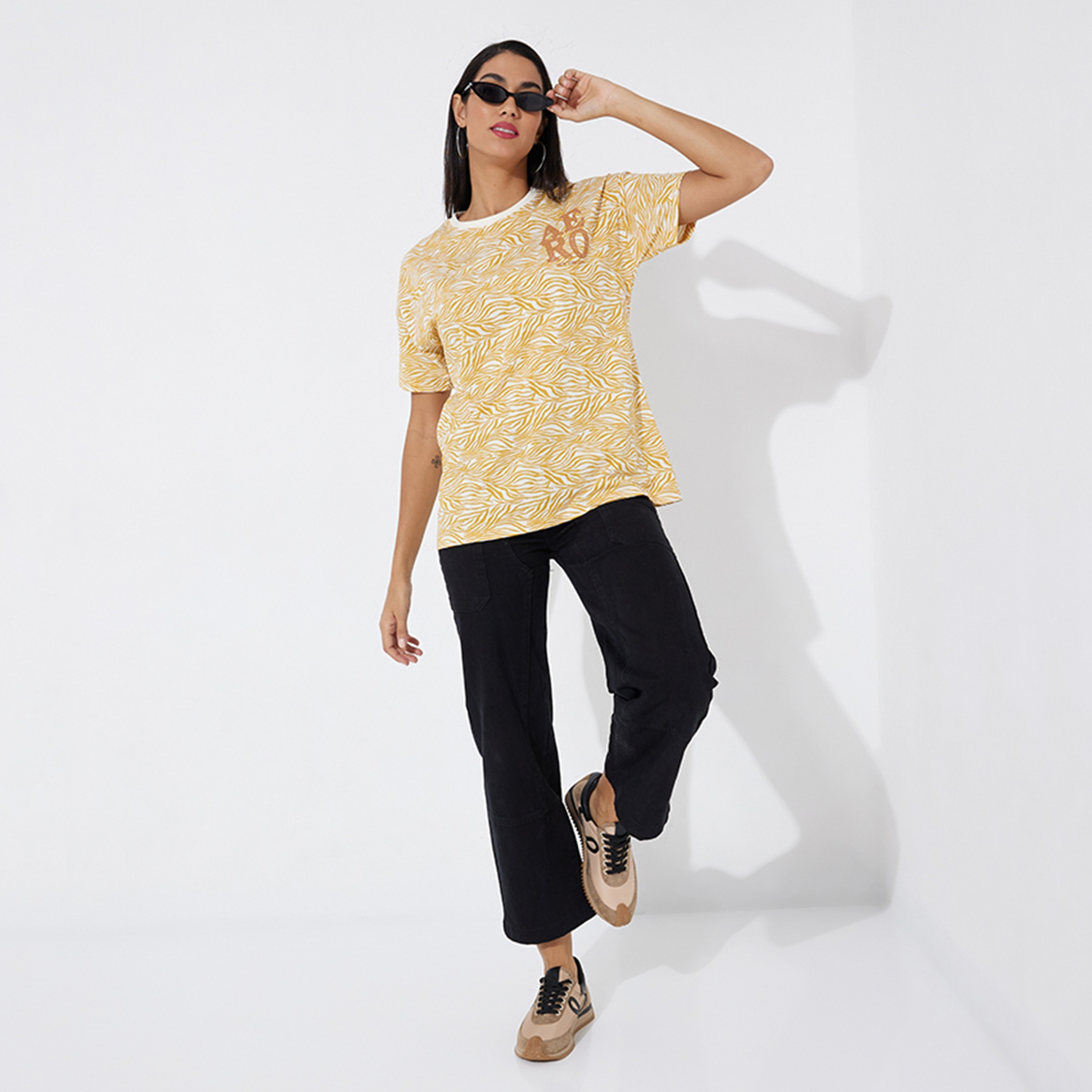 Aeropostale Abstract Print Crew Neck Short Sleeves Women's T-Shirt-women-clothing-tshirts-image-2
