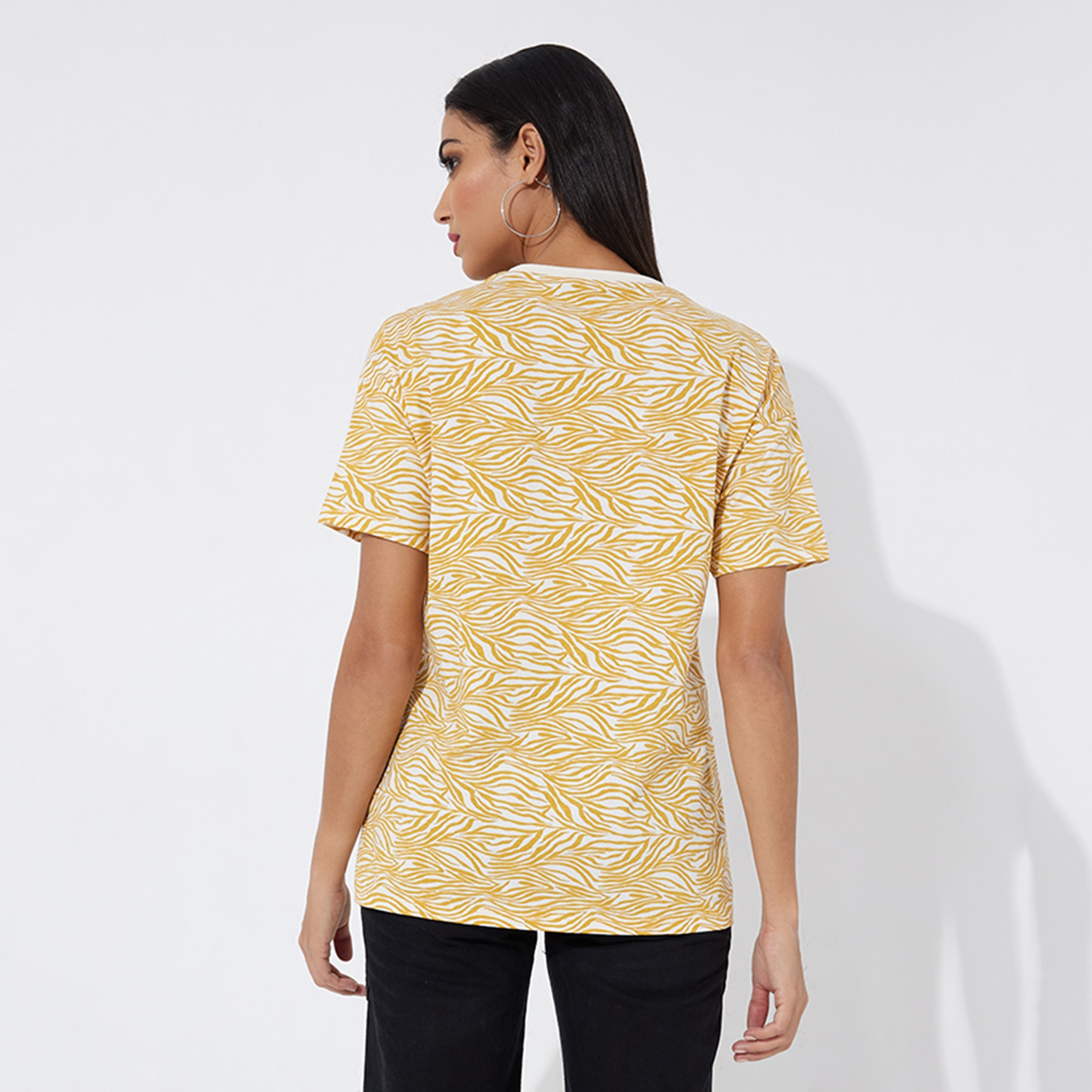 Aeropostale Abstract Print Crew Neck Short Sleeves Women's T-Shirt-women-clothing-tshirts-image-4