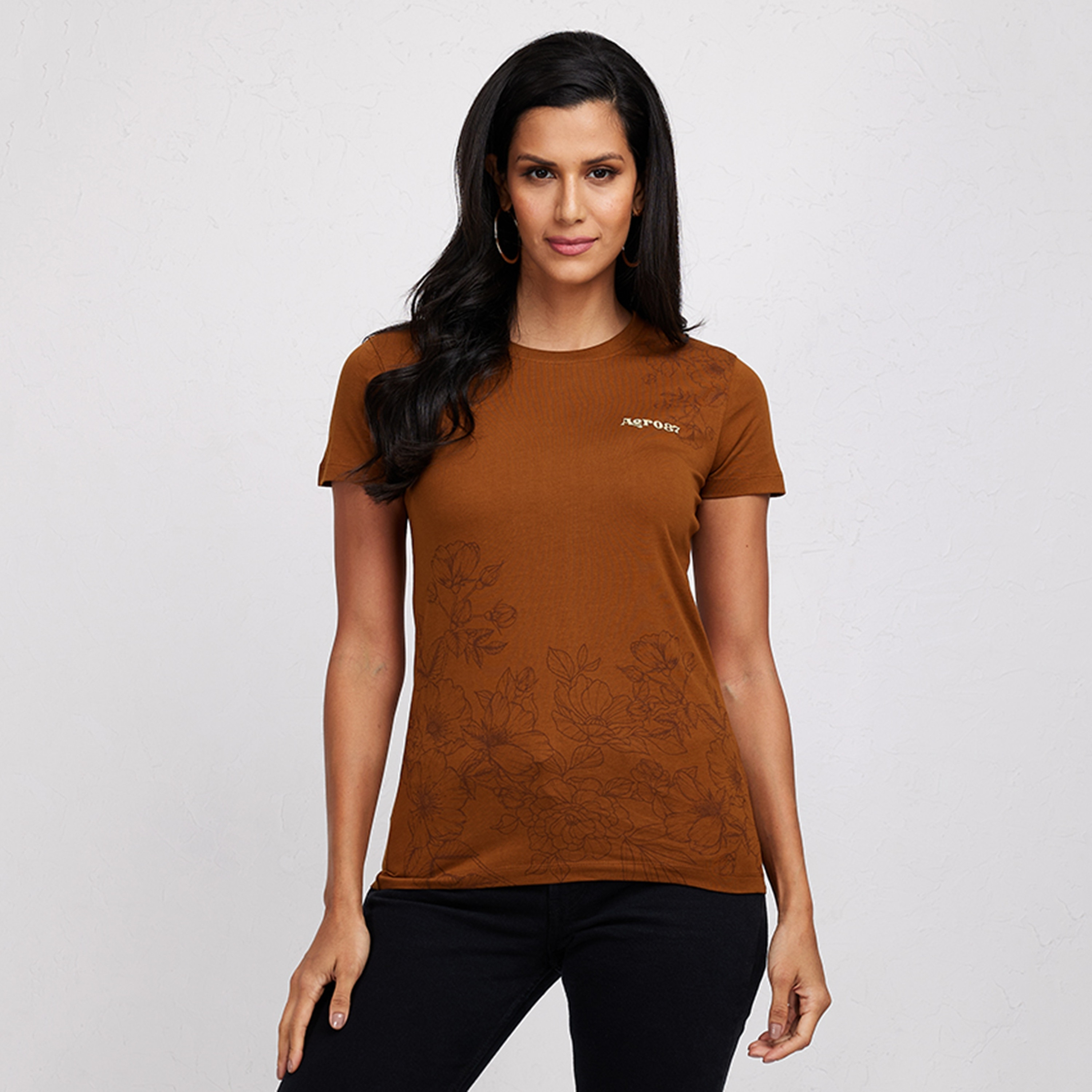 تي شيرت نسائي بطبعة زهور ورقبة دائرية وأكمام قصيرة من أيروبوستال-women-clothing-tshirts-image-1