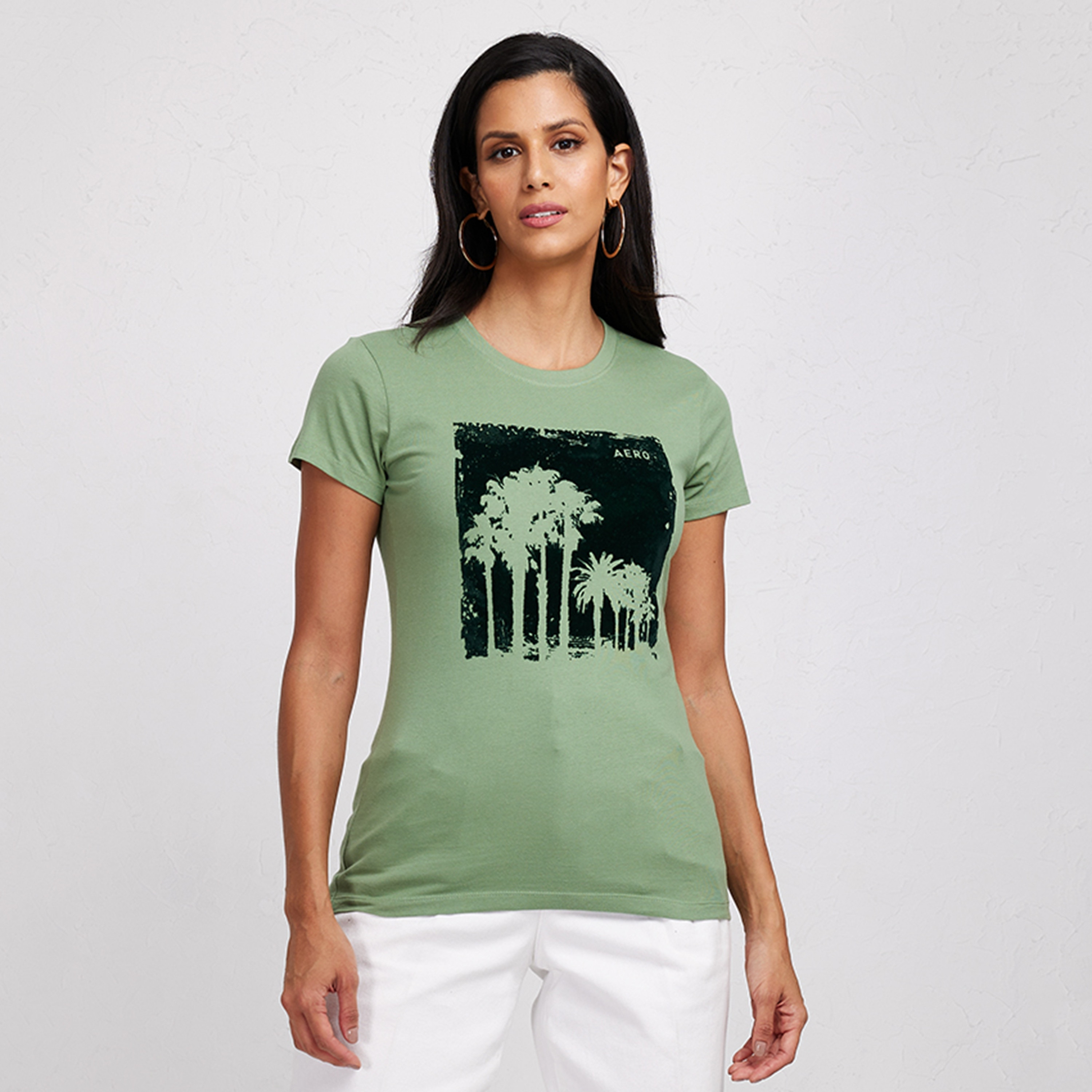 تي شيرت نسائي بطبعة رسومات لشجرة النخيل برقبة دائرية وأكمام قصيرة من أيروبوستال-women-clothing-tshirts-image-1