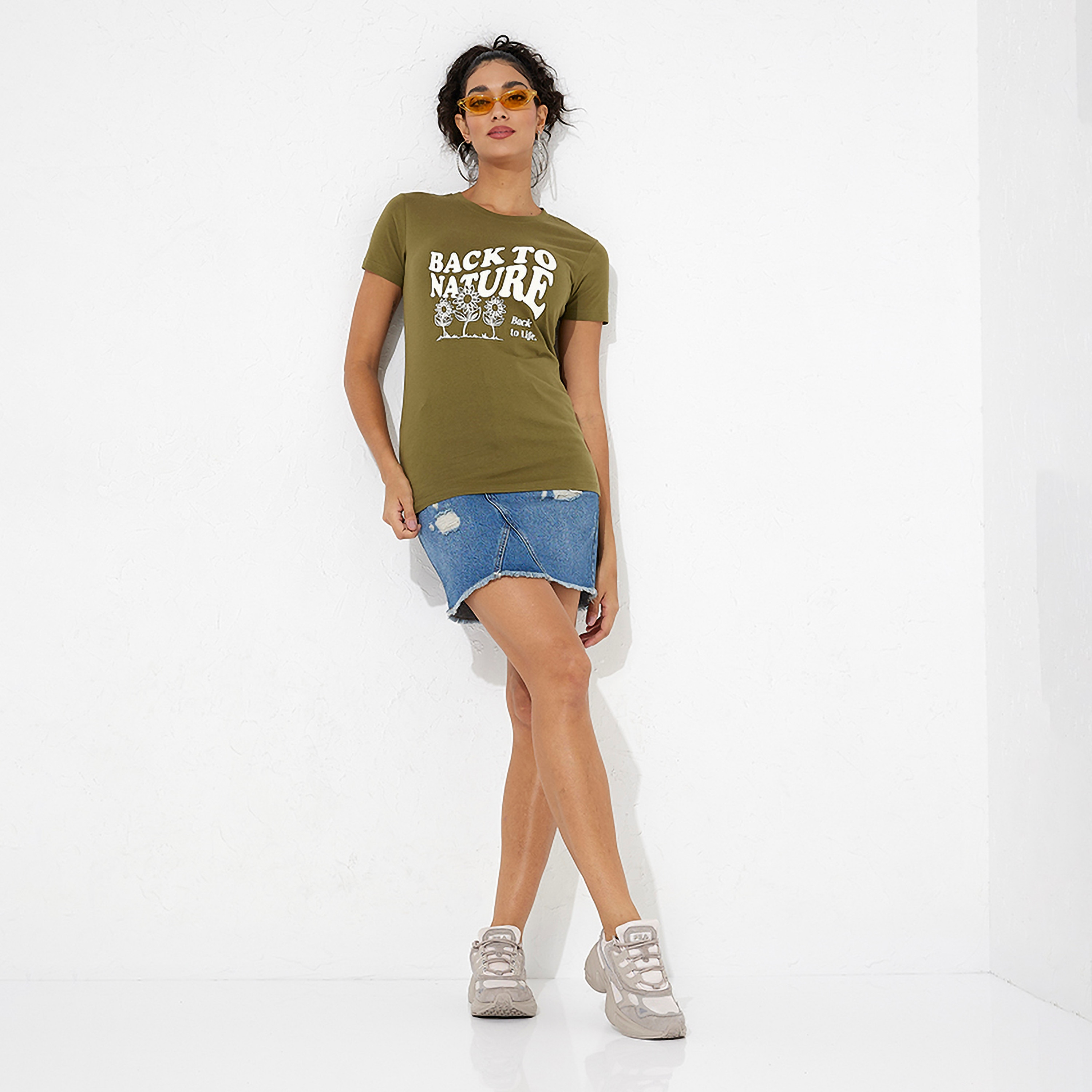 تي شيرت نسائي بأكمام قصيرة ورقبة دائرية وطبعة نصية من أيروبوستال-women-clothing-tshirts-image-2