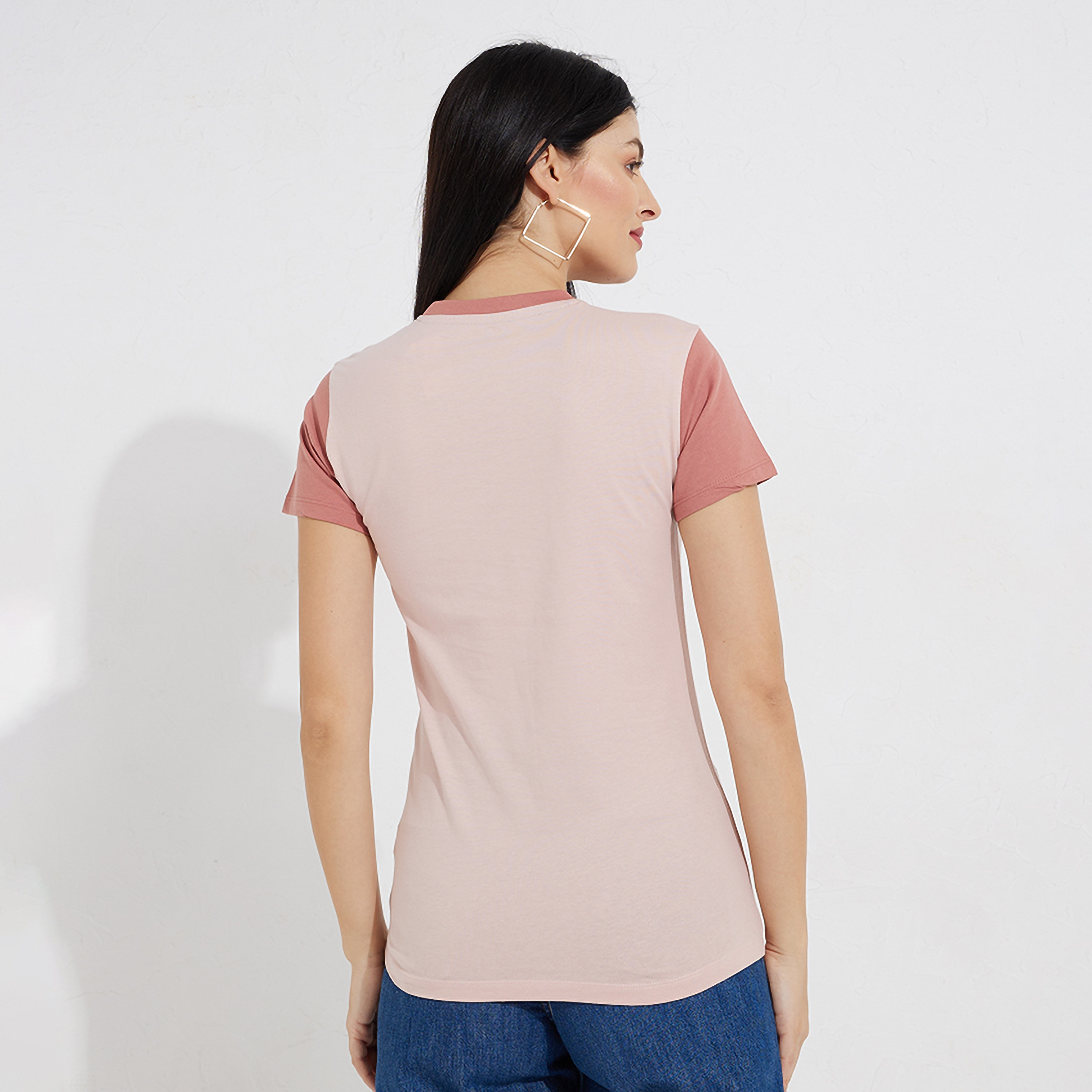 تي شيرت نسائي بأكمام قصيرة وياقة دائرية بألوان متعددة من أيروبوستال-women-clothing-tshirts-image-8