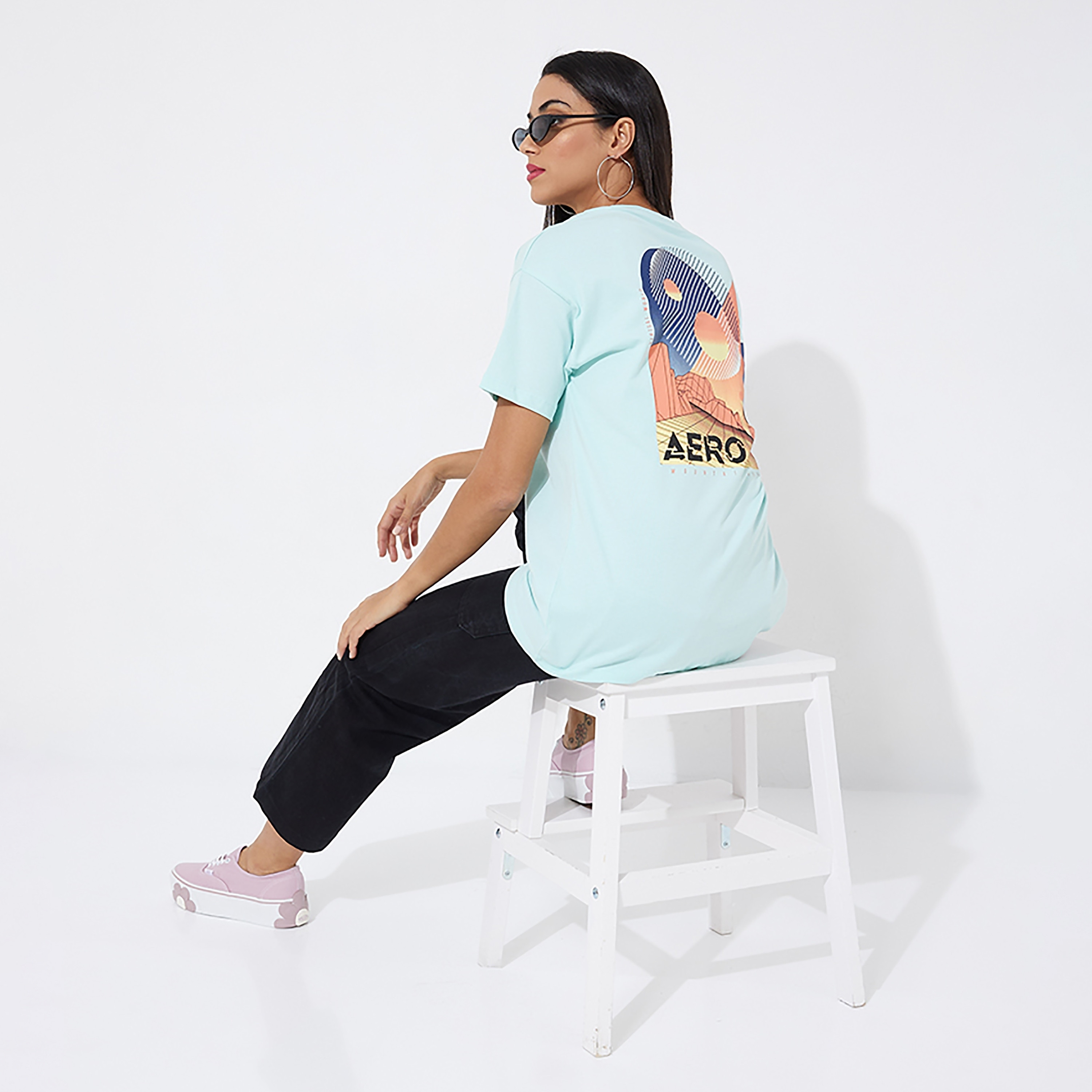 تي شيرت نسائي بأكمام قصيرة ورقبة دائرية وطبعة رسومات من أيروبوستال-women-clothing-tshirts-image-2