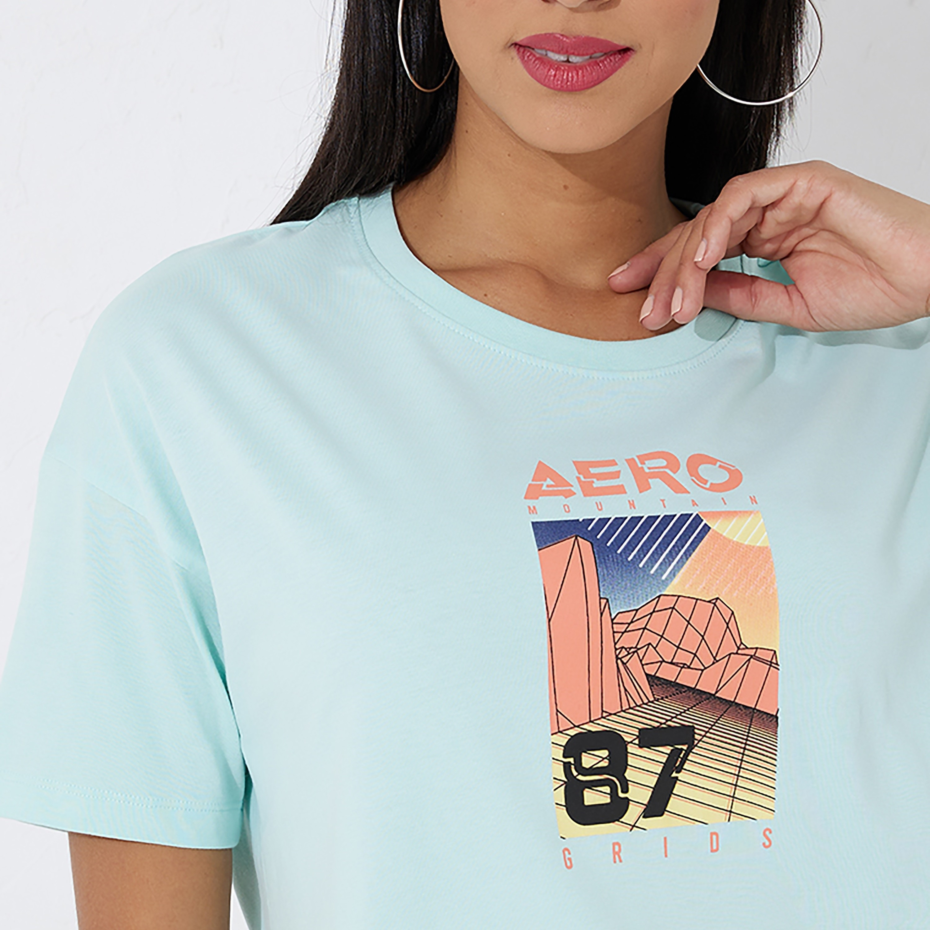 تي شيرت نسائي بأكمام قصيرة ورقبة دائرية وطبعة رسومات من أيروبوستال-women-clothing-tshirts-image-3