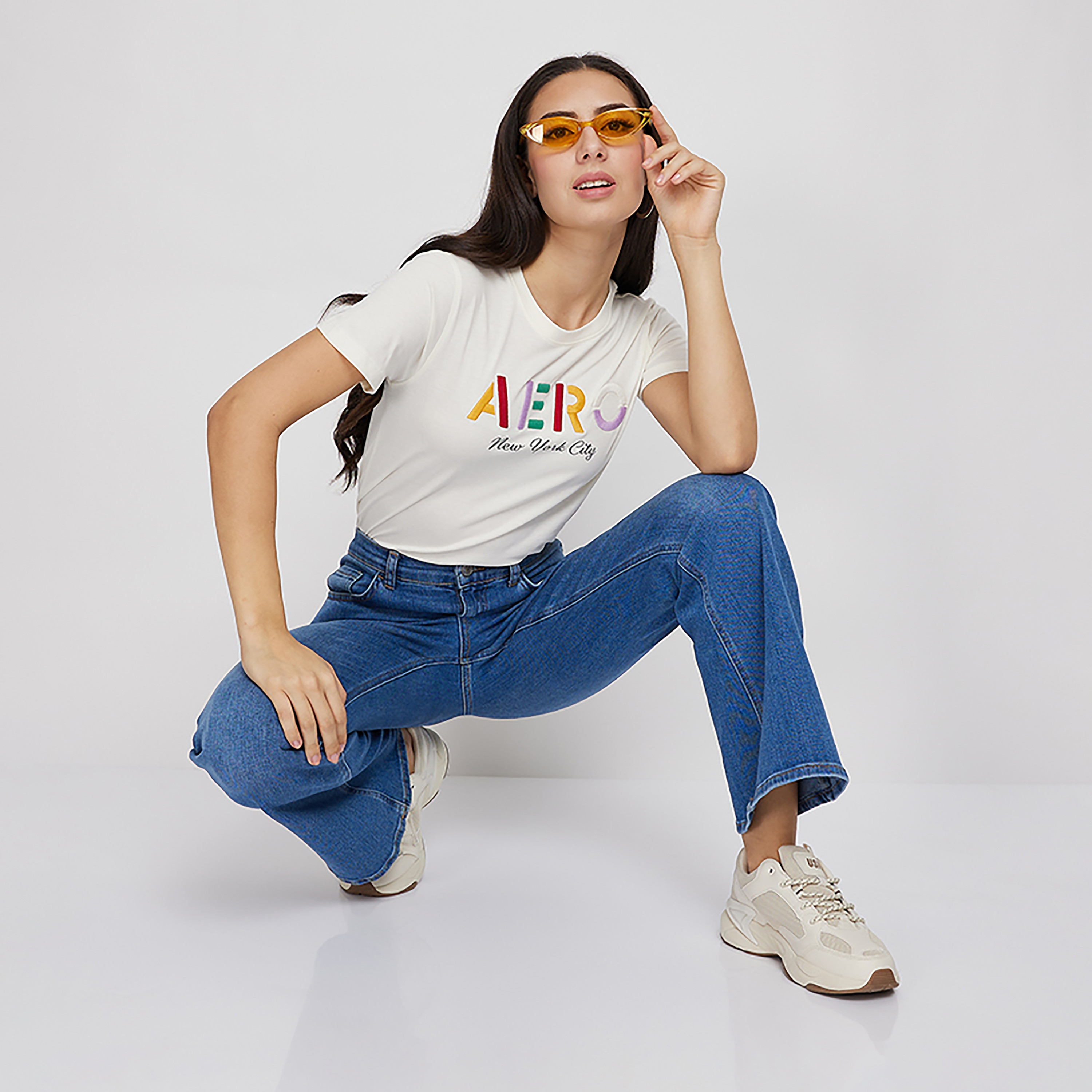 تي شيرت من ايروبوستال بأكمام قصيرة و ياقة مستديرة مع شعار بمطرز-women-clothing-tshirts-image-6