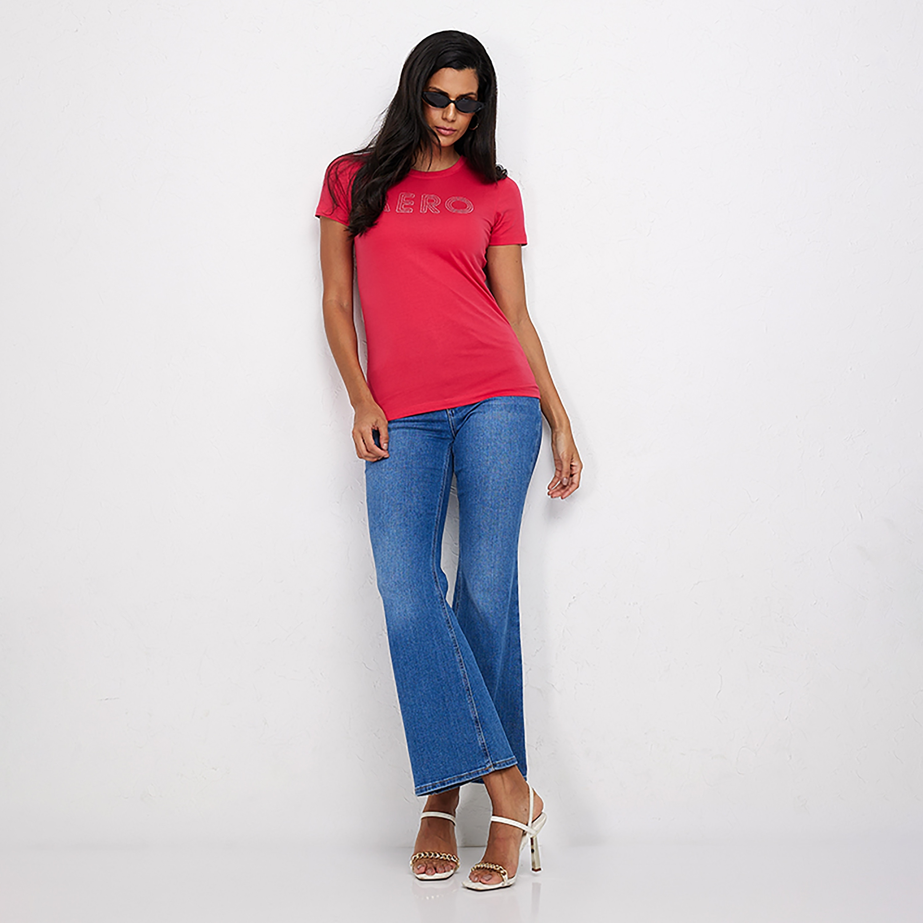تي شيرت نسائي برقبة دائرية وأكمام قصيرة ومزين بأحجار الراين من أيروبوستال-women-clothing-tshirts-image-6