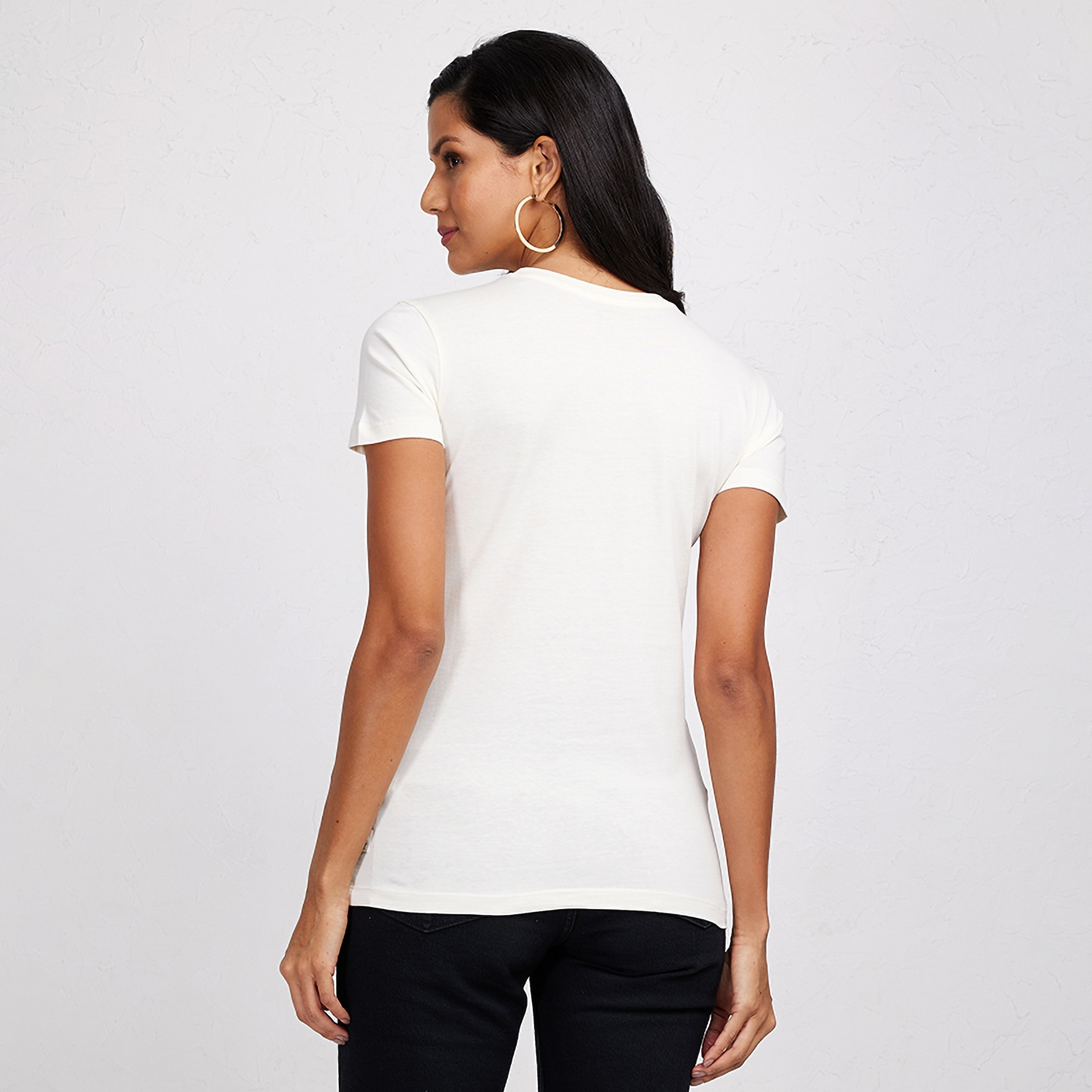 تي شيرت نسائي بأكمام قصيرة ورقبة دائرية وشعار منقوش من أيروبوستال-women-clothing-tshirts-image-4