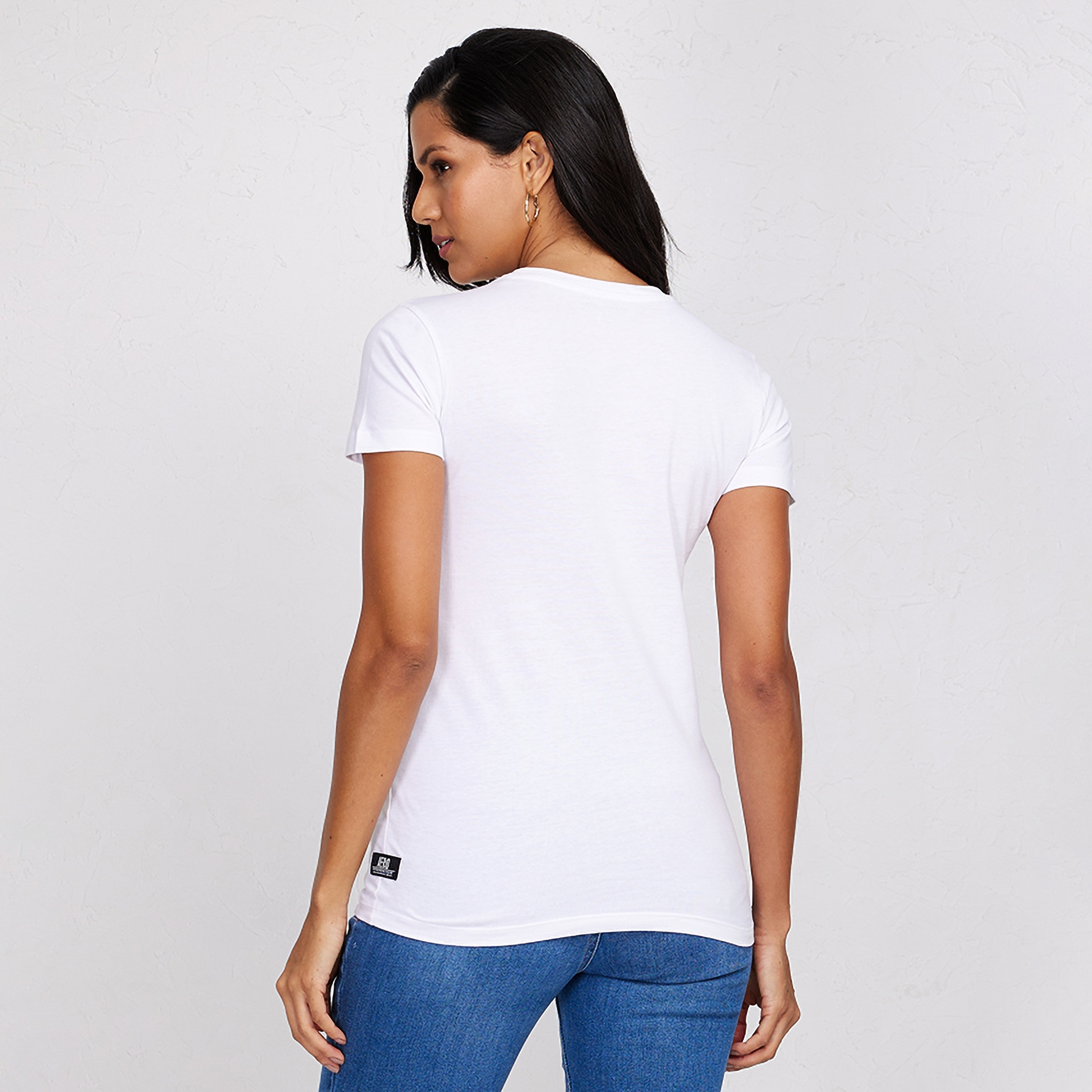 تي شيرت نسائي بأكمام قصيرة ورقبة دائرية وشعار جرافيكي من أيروبوستال-women-clothing-tshirts-image-4