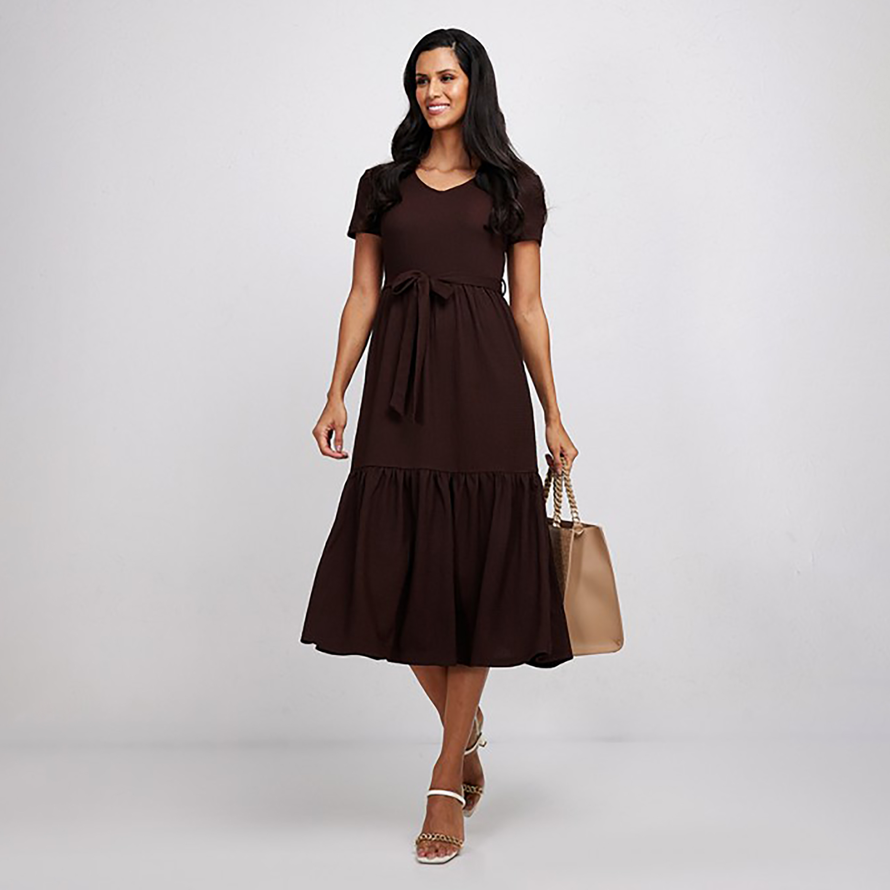 فستان ميدي بطبقات ورقبة على شكل فى مع تكسثرد من إيروبوستال-women-clothing-dresses-image-6