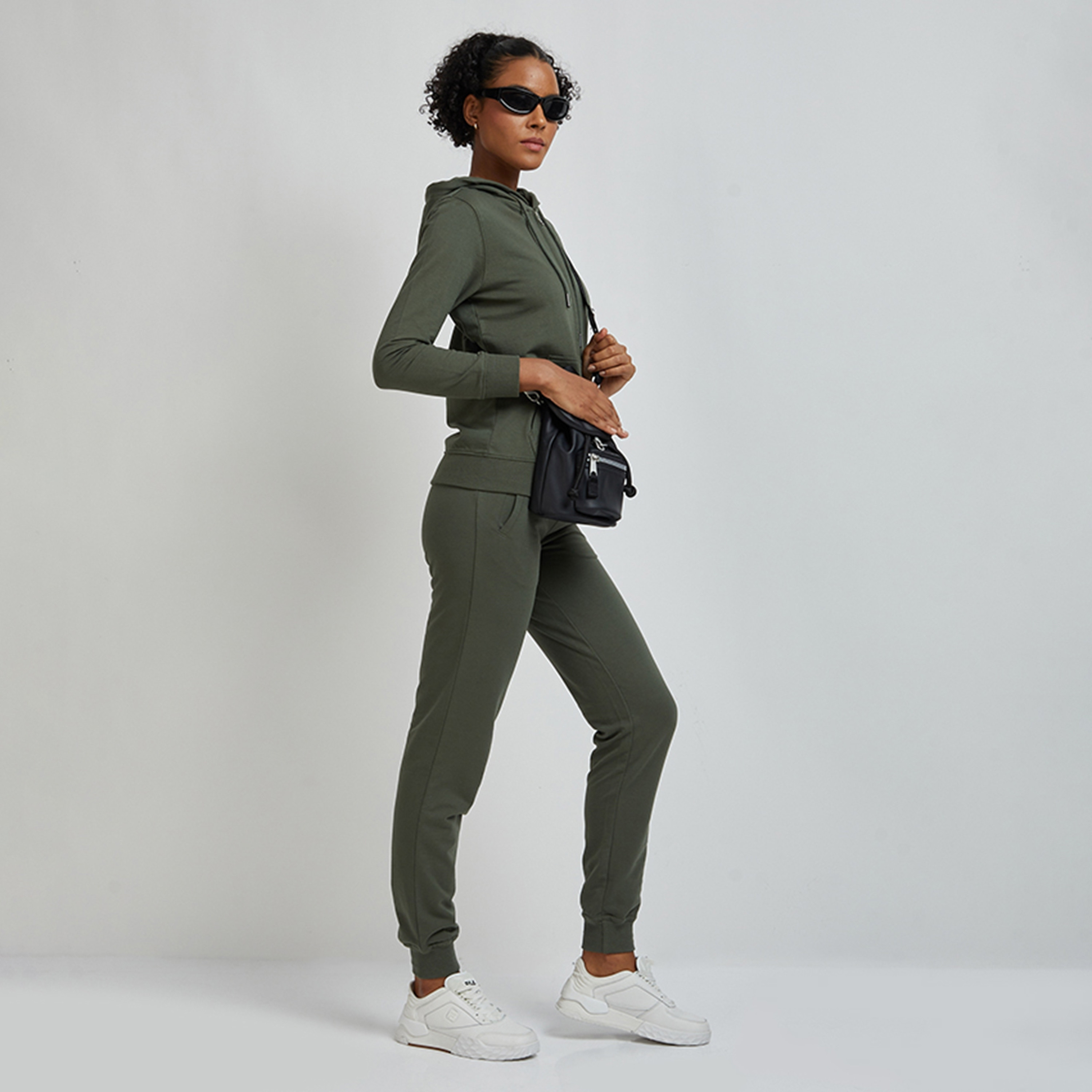 بنطلون ركض نسائي سادة بخصر متوسط ورباط من أيروبوستال-women-clothing-bottoms-joggers-image-2