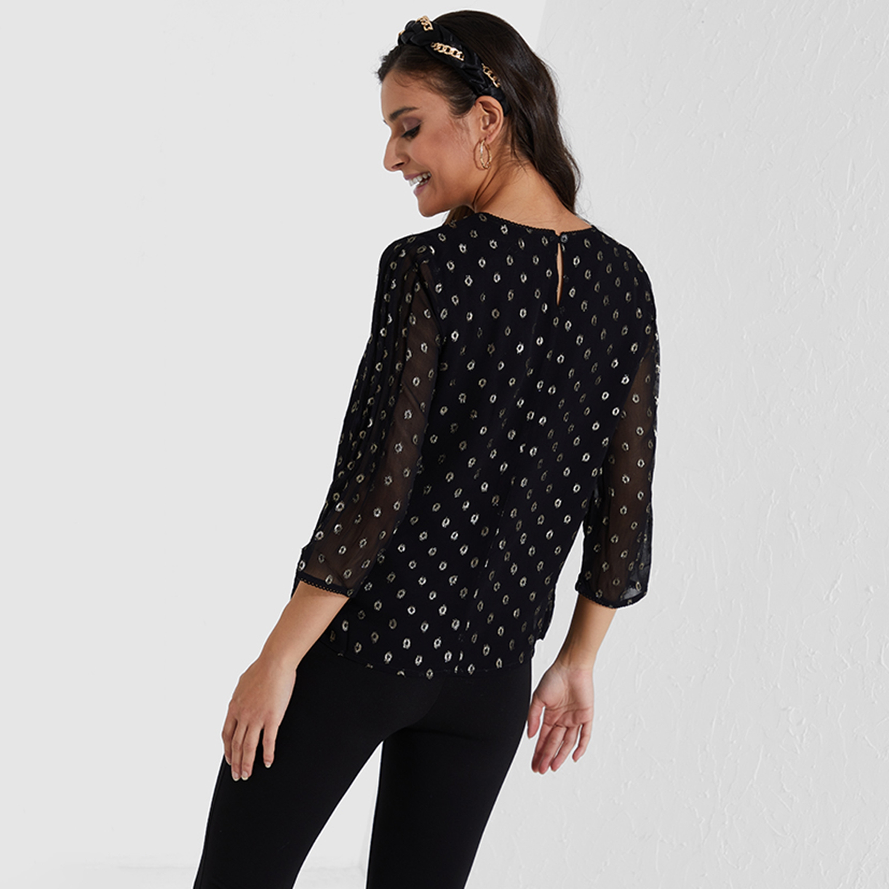 قميص نسائي من Aeropostale برقبة دائرية وأكمام طويلة-women-clothing-shirtsandblouses-blouses-image-4