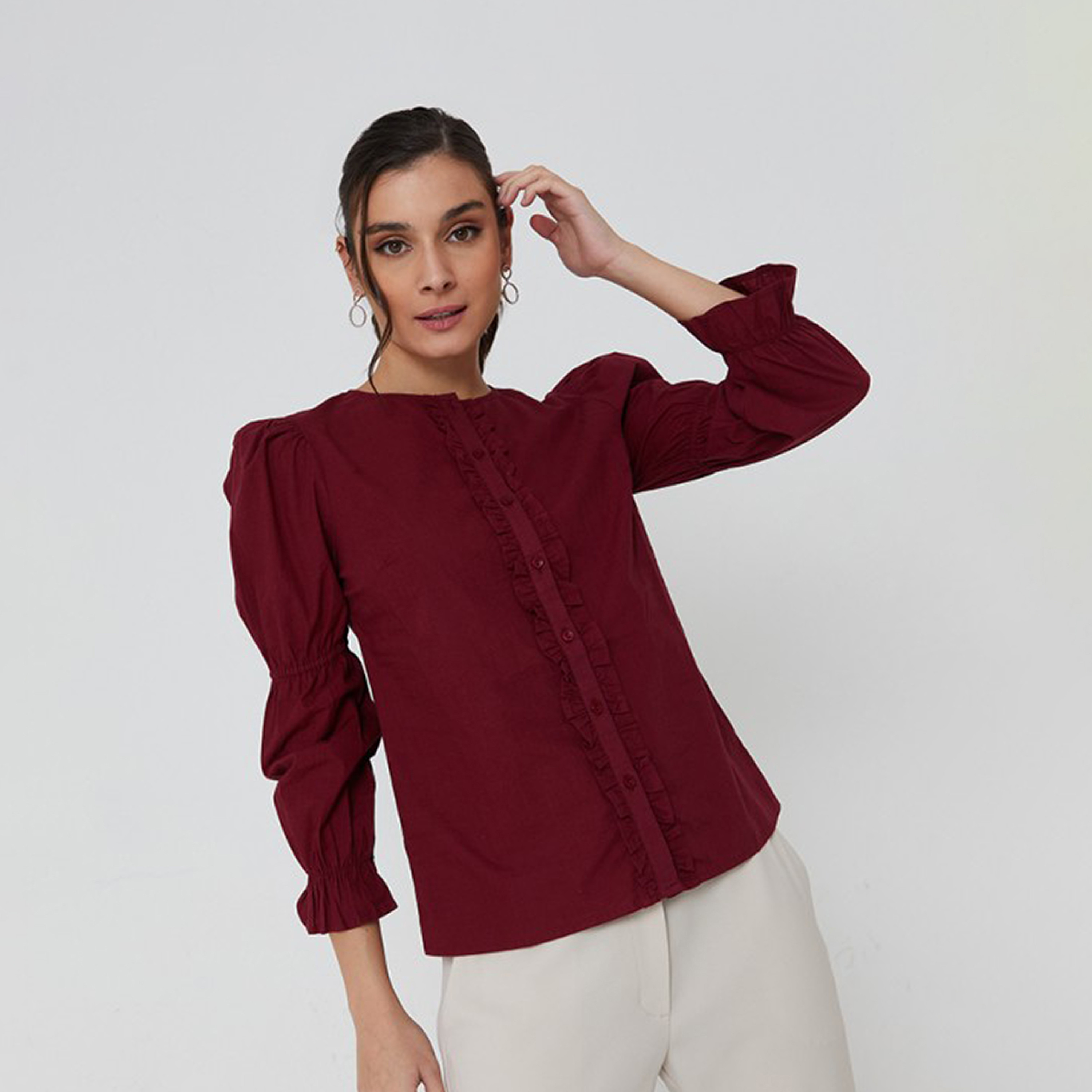 توب نسائي بأكمام منفوخة من آيروبوستيل-women-clothing-shirtsandblouses-blouses-image-1