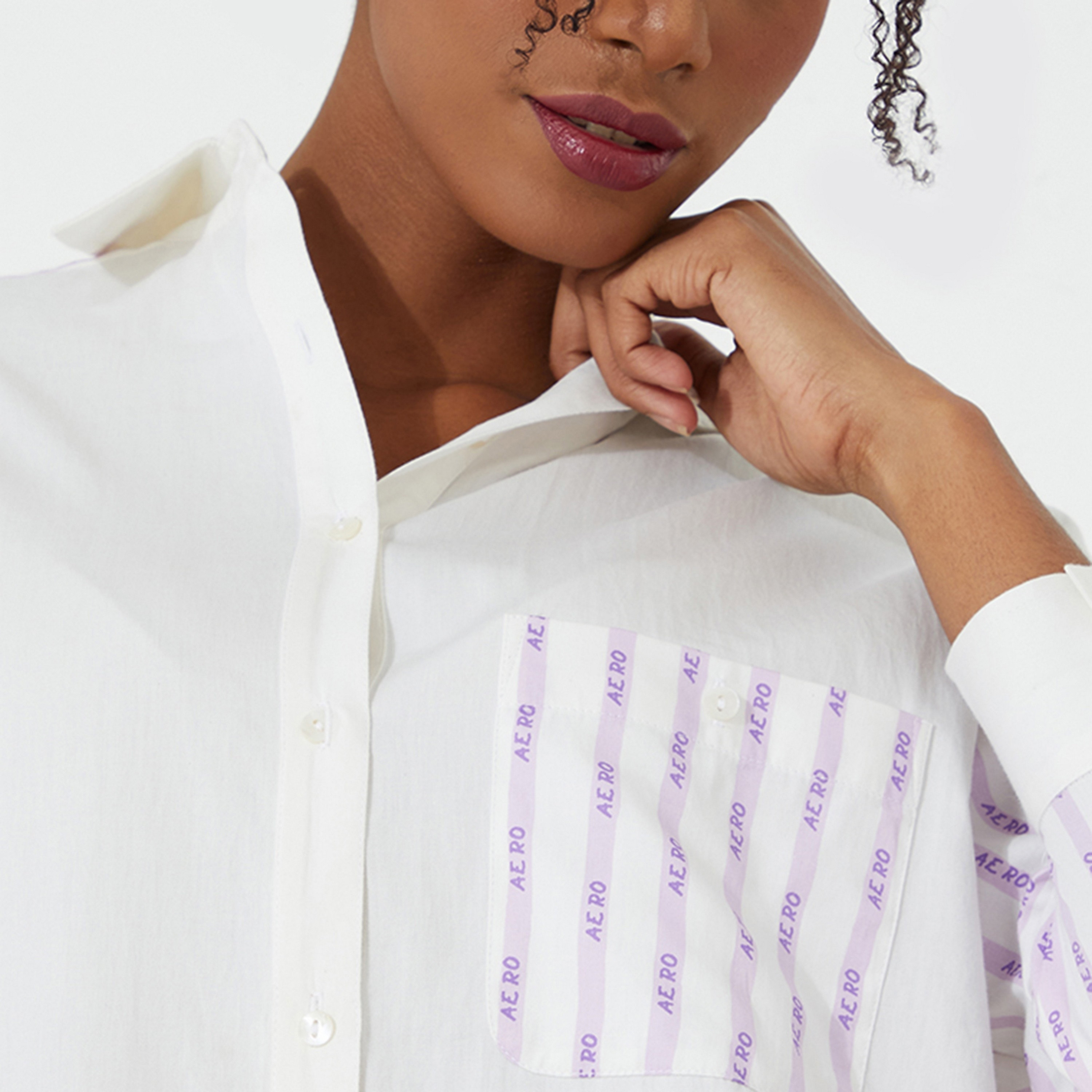 قميص نسائي بطبعة شعار وأكمام متباينة اللون من أيروبوستال-women-clothing-shirtsandblouses-shirts-image-7