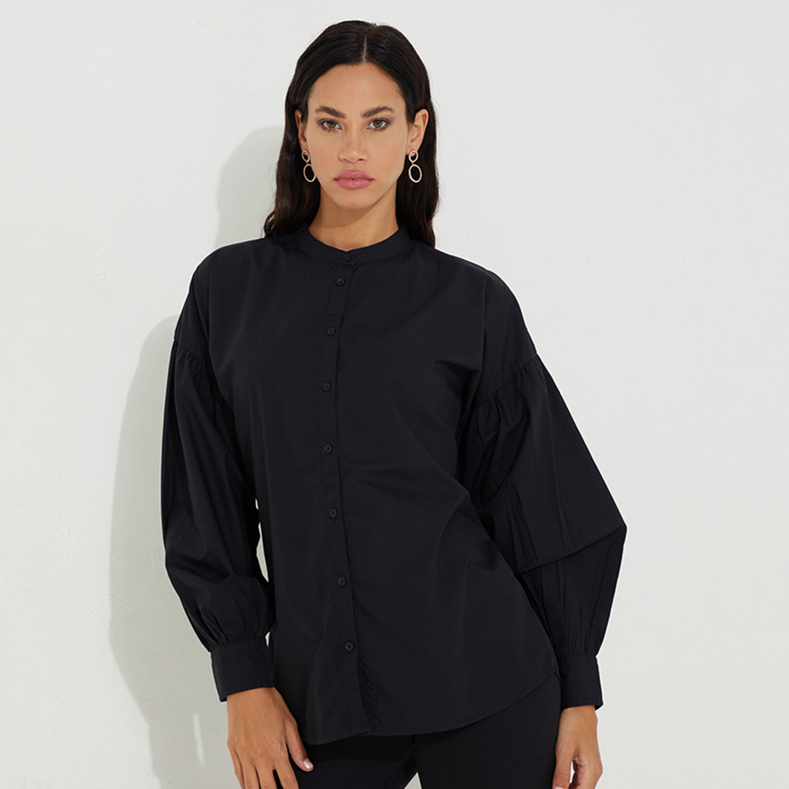قميص نسائي بياقة دائرية وأكمام واسعة من أيروبوستال-women-clothing-shirtsandblouses-shirts-image-1
