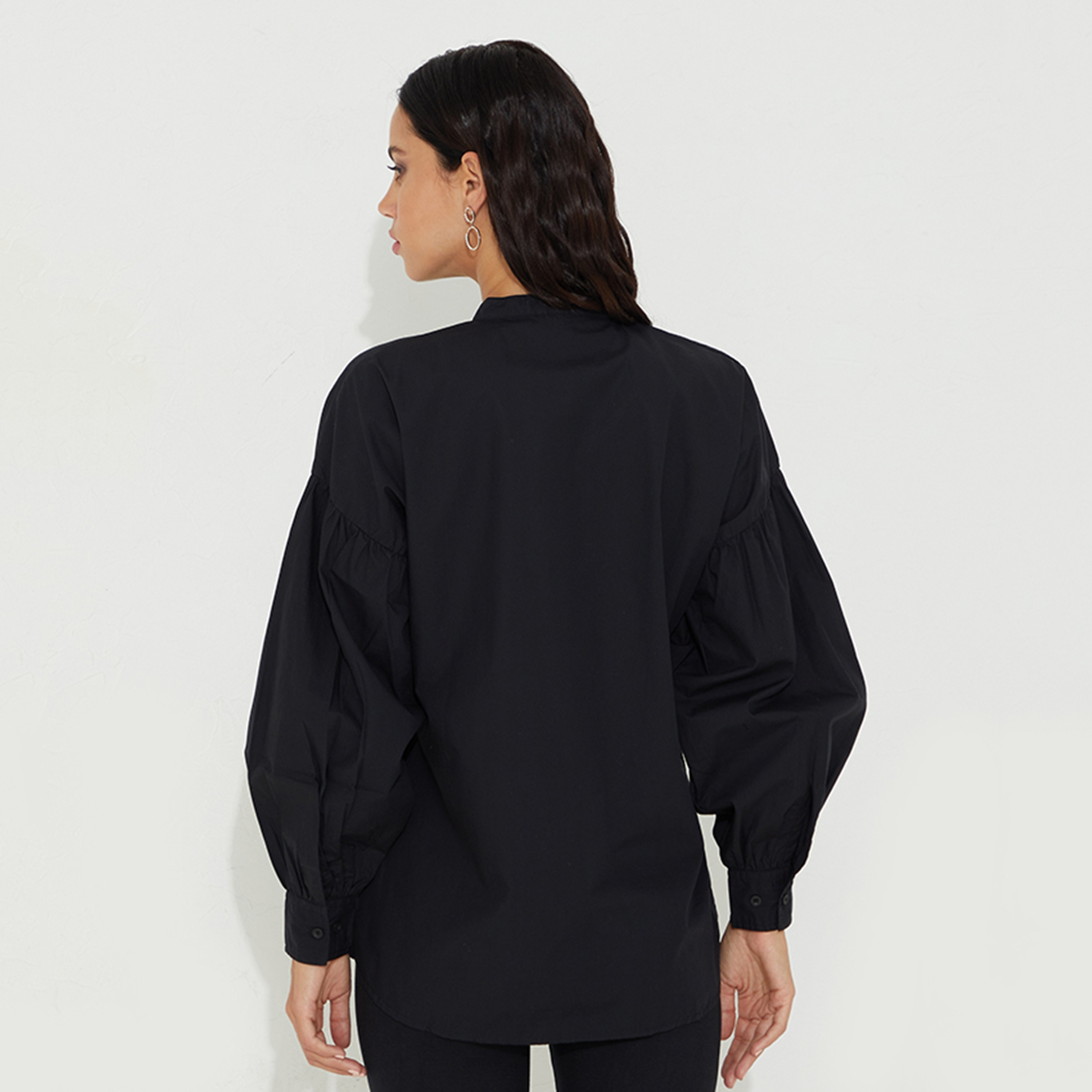 قميص نسائي بياقة دائرية وأكمام واسعة من أيروبوستال-women-clothing-shirtsandblouses-shirts-image-4