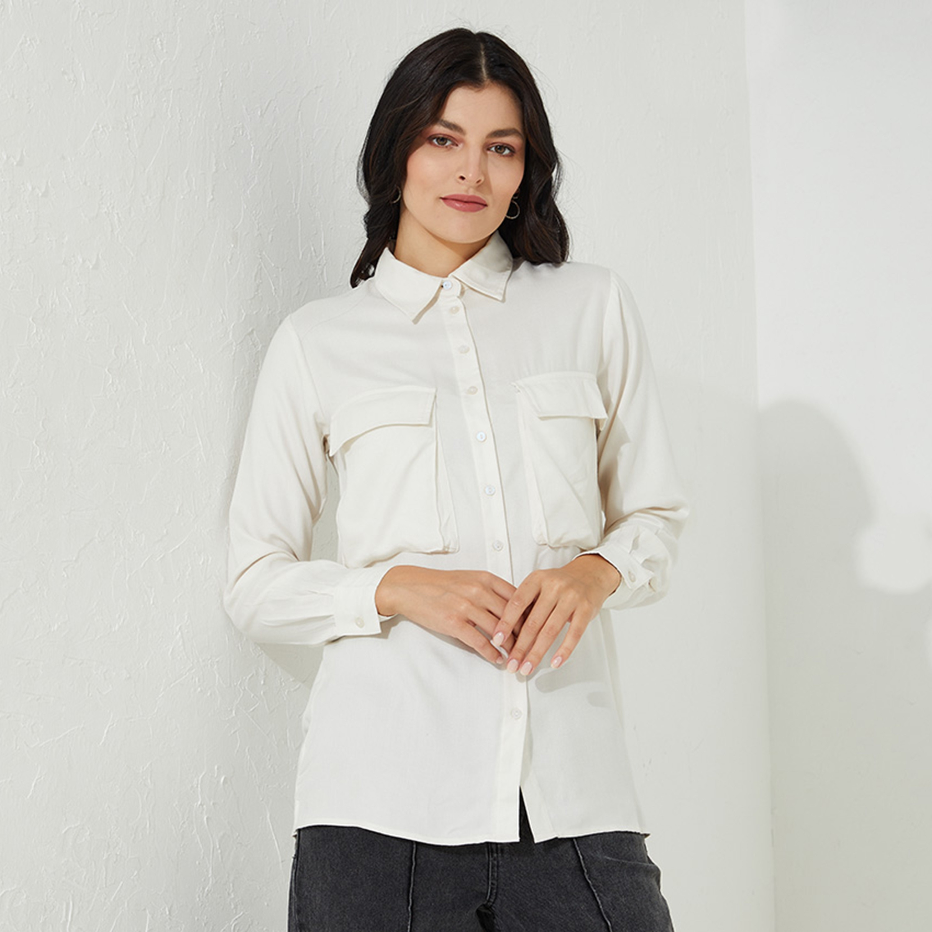قميص نسائي بأكمام طويلة وياقة سادة من أيروبوستال-women-clothing-shirtsandblouses-shirts-image-1
