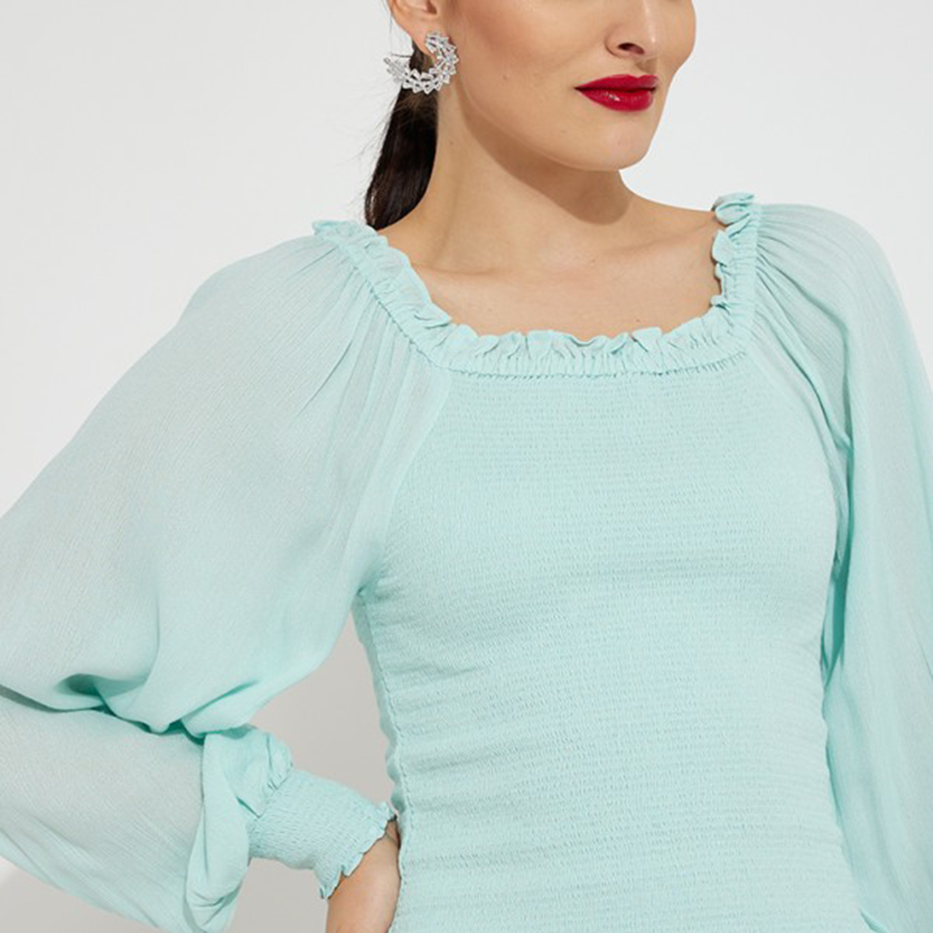 بلوزة من إيروبوستال برقبة مربعة مدخنة وأكمام بالون ذات -women-clothing-shirtsandblouses-blouses-image-3
