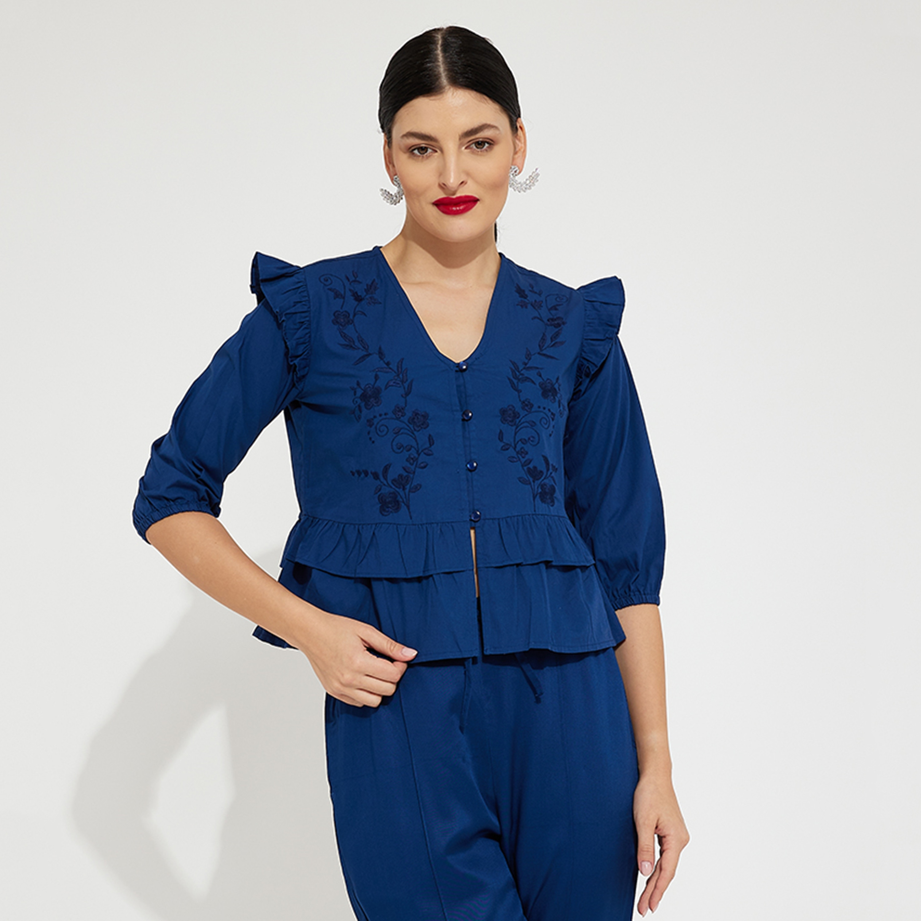 بلوزة ببلوم مطرزة باللون الأزرق الداكن للنساء من أيروبوستال-women-clothing-shirtsandblouses-blouses-image-4