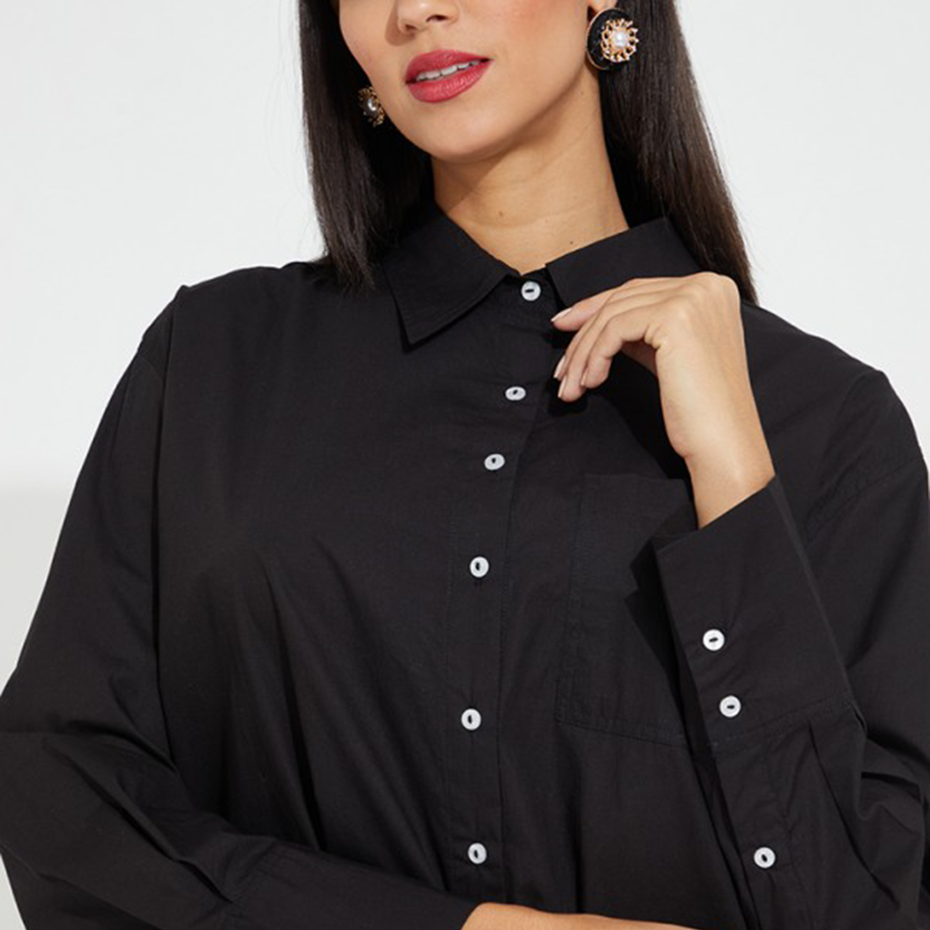 قميص بأكمام طويلة ذات عالية ومنخفضة بياقة سادة من ايروبوستال-women-clothing-shirtsandblouses-blouses-image-3